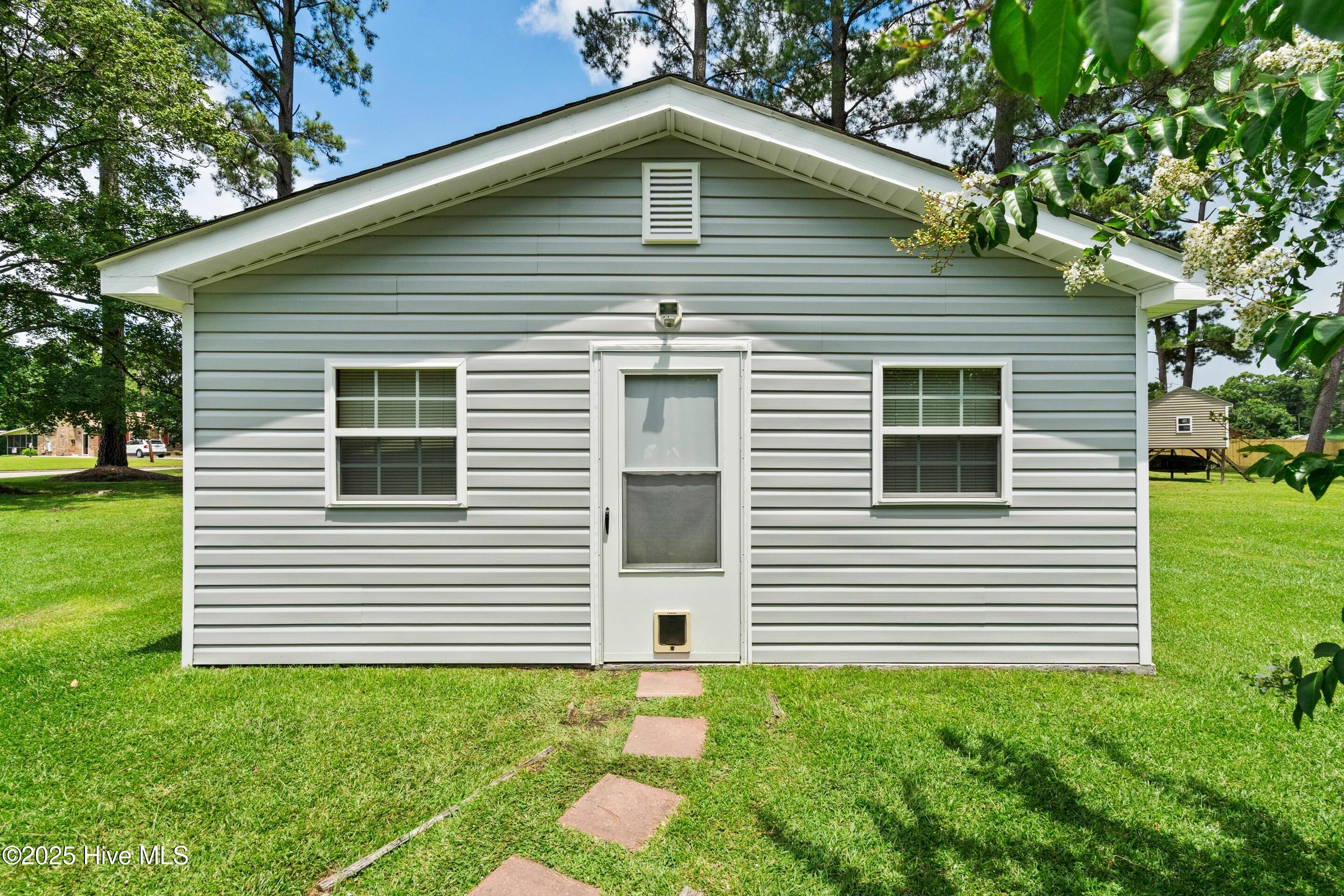 616 N Graham Street Property Photo 65