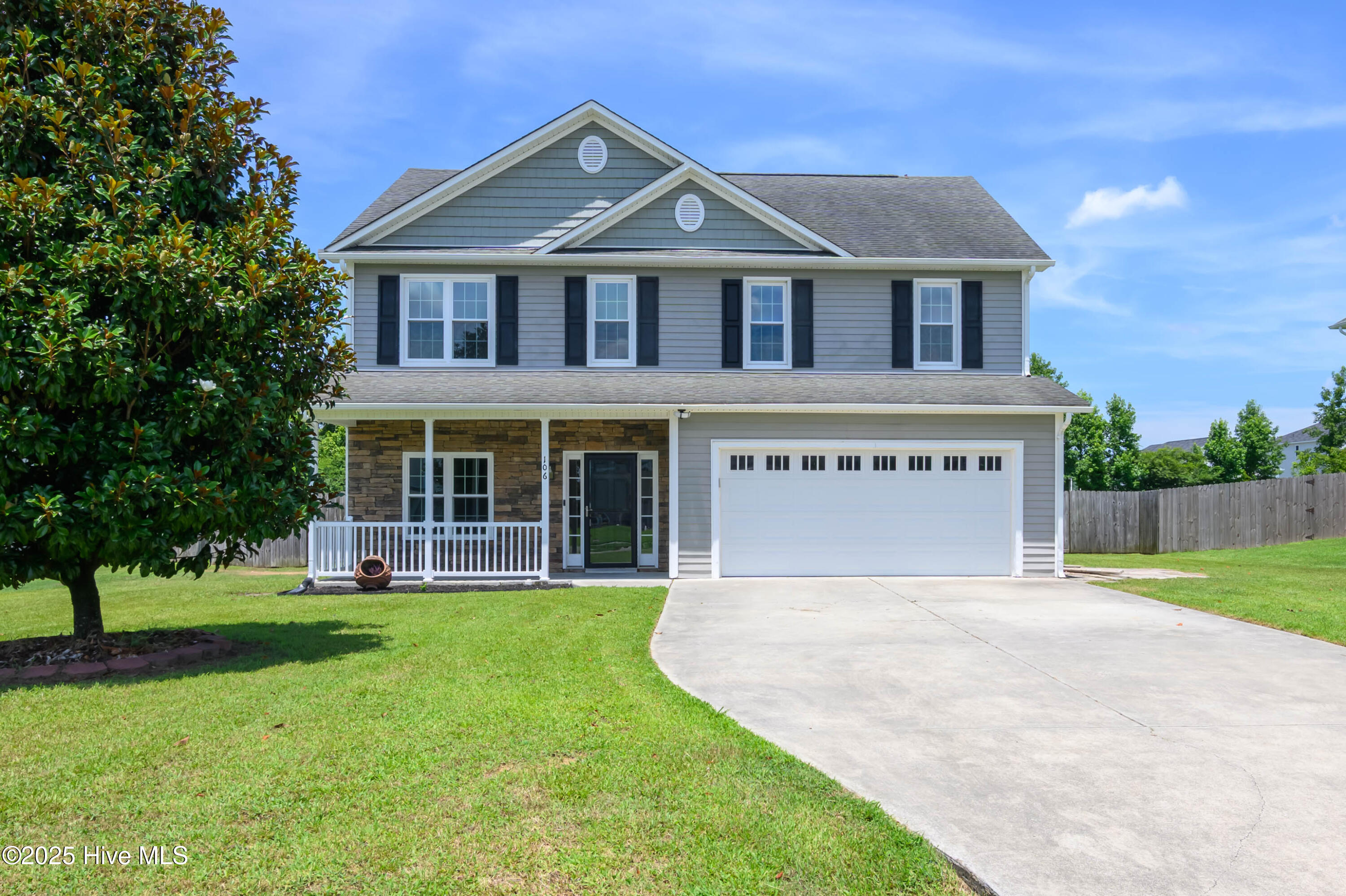 106 Woods Run Circle Property Photo 1