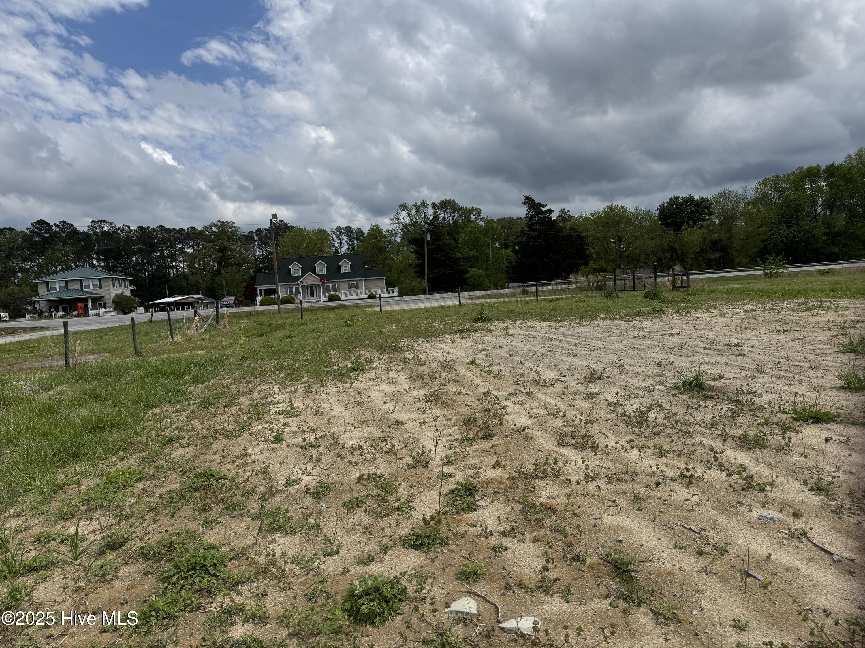 2ac Us 17 Property Photo 1