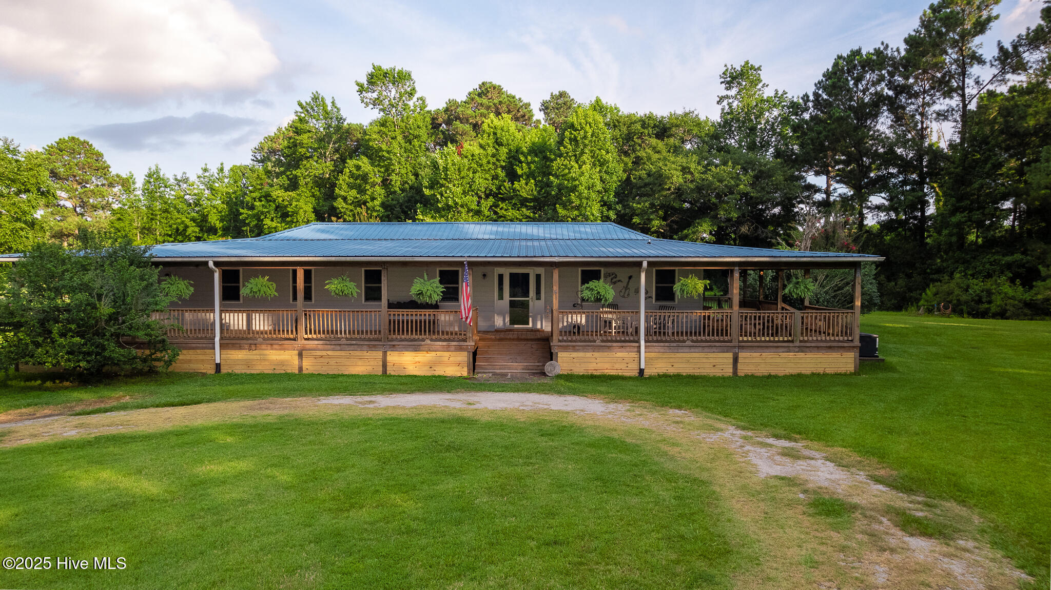161 Howard Lane Property Photo 1