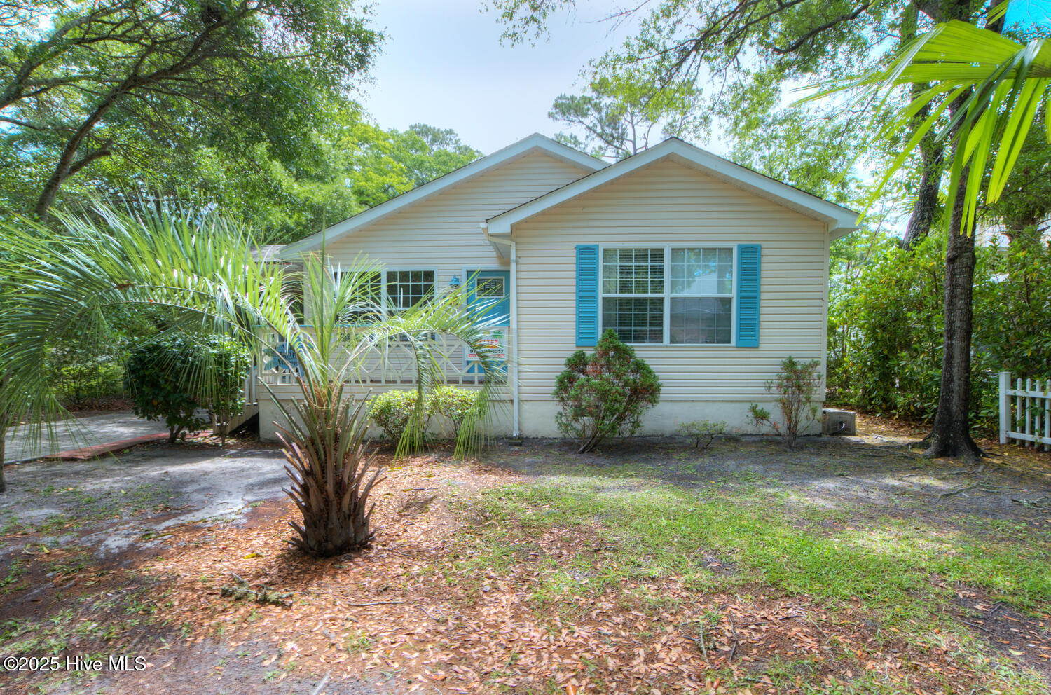 813 Elizabeth Drive Property Photo 1