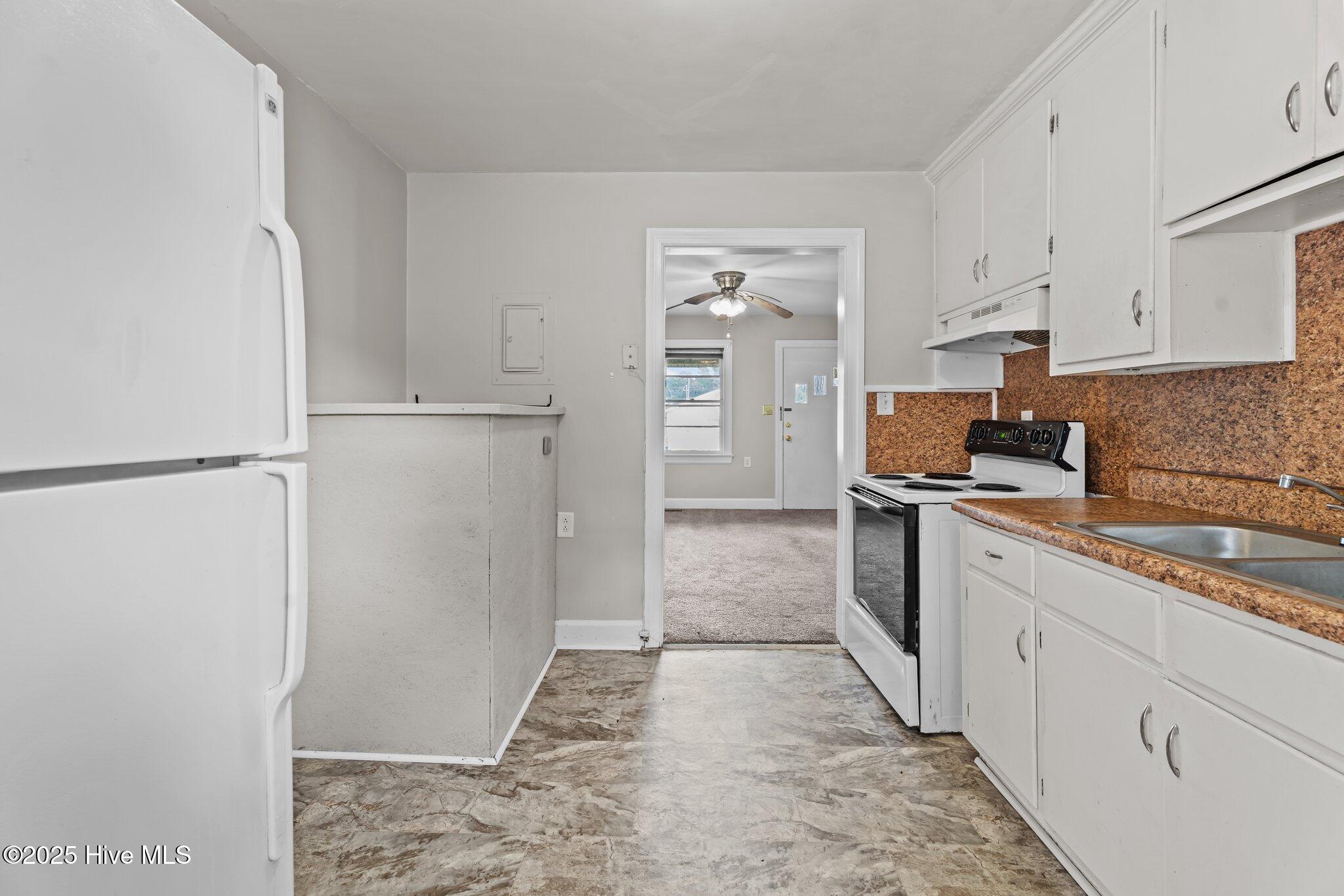 208 S Anderson Street Property Photo 12