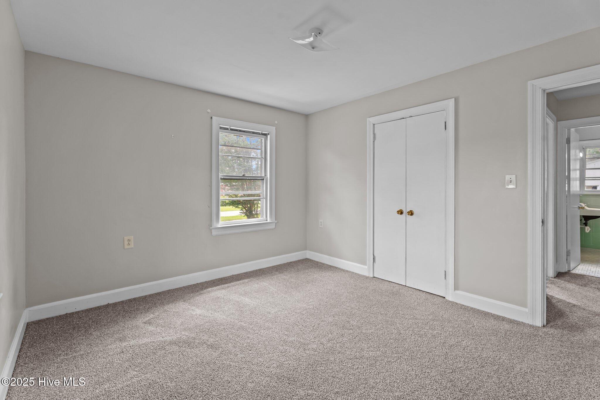 208 S Anderson Street Property Photo 14