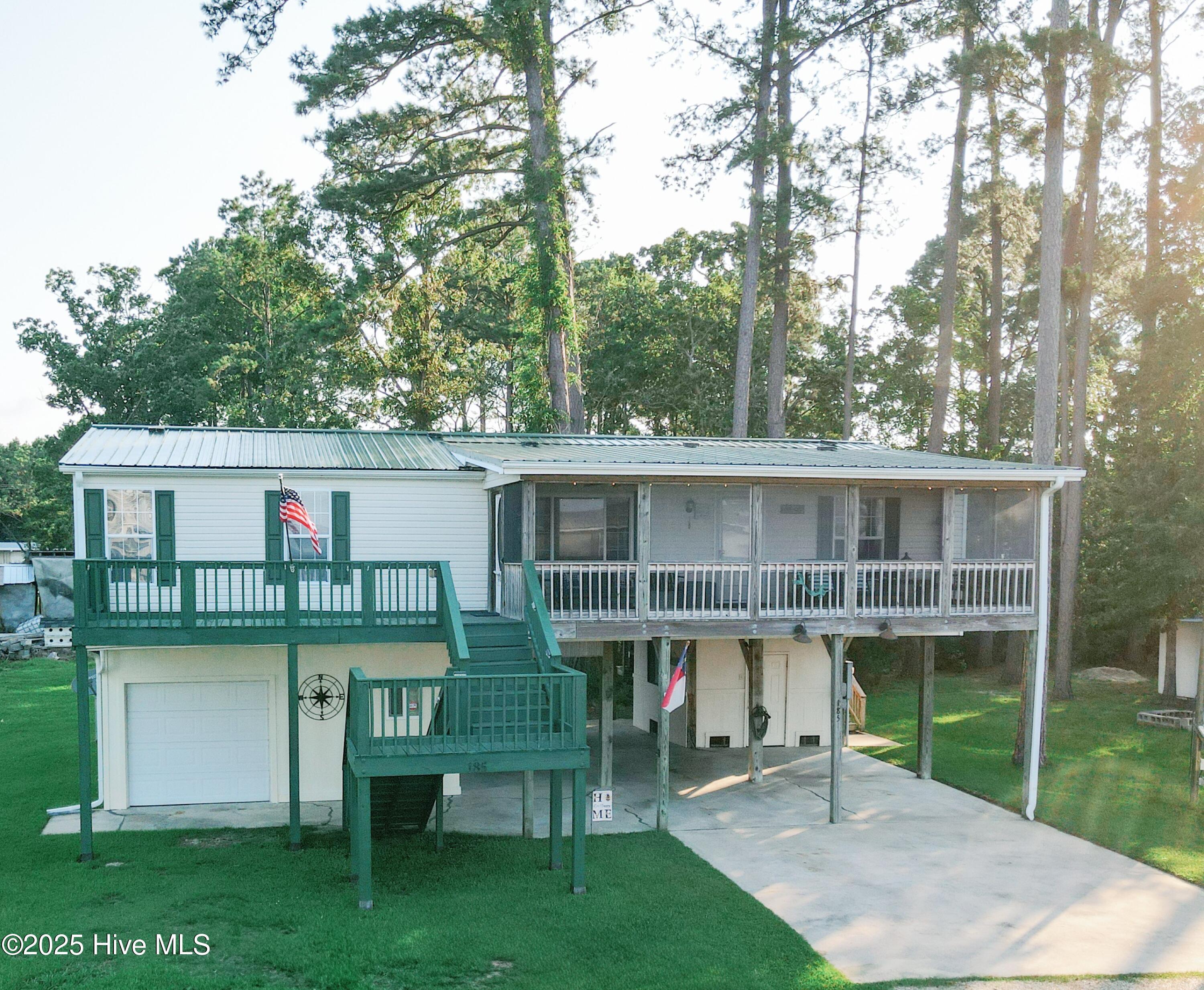 185 Riverview Lane Property Photo 1