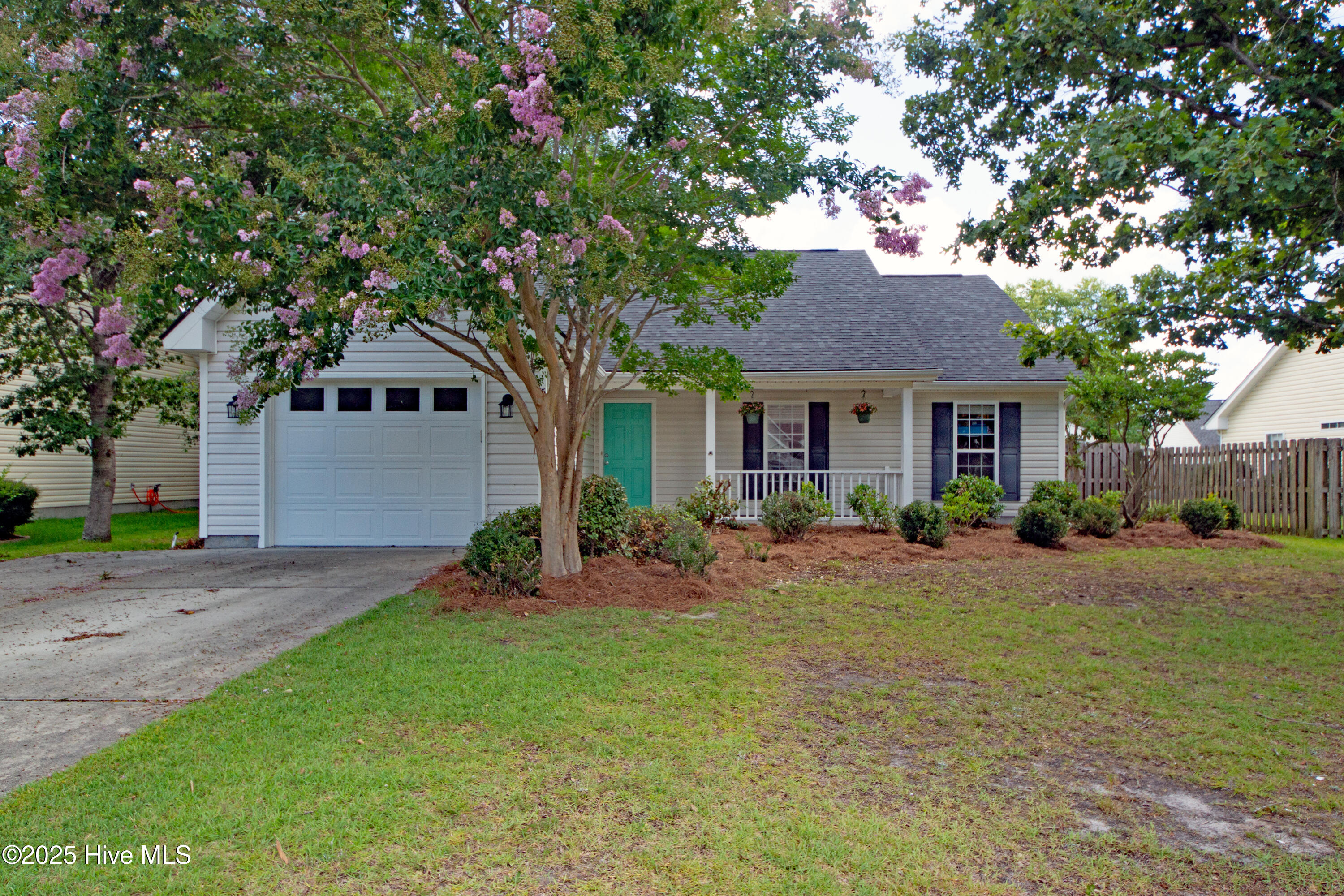 522 Maple Branches Drive Property Photo 3