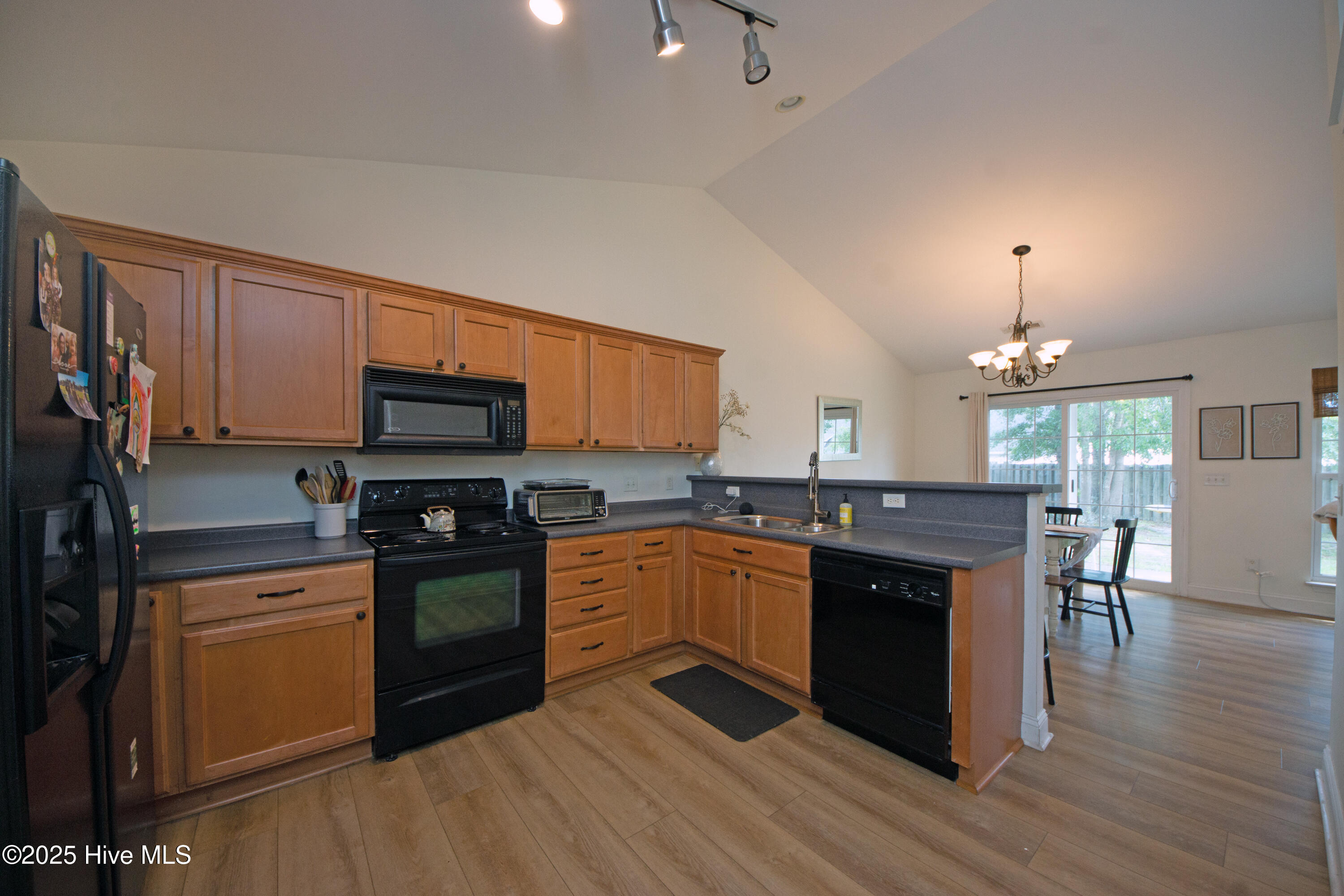 522 Maple Branches Drive Property Photo 18