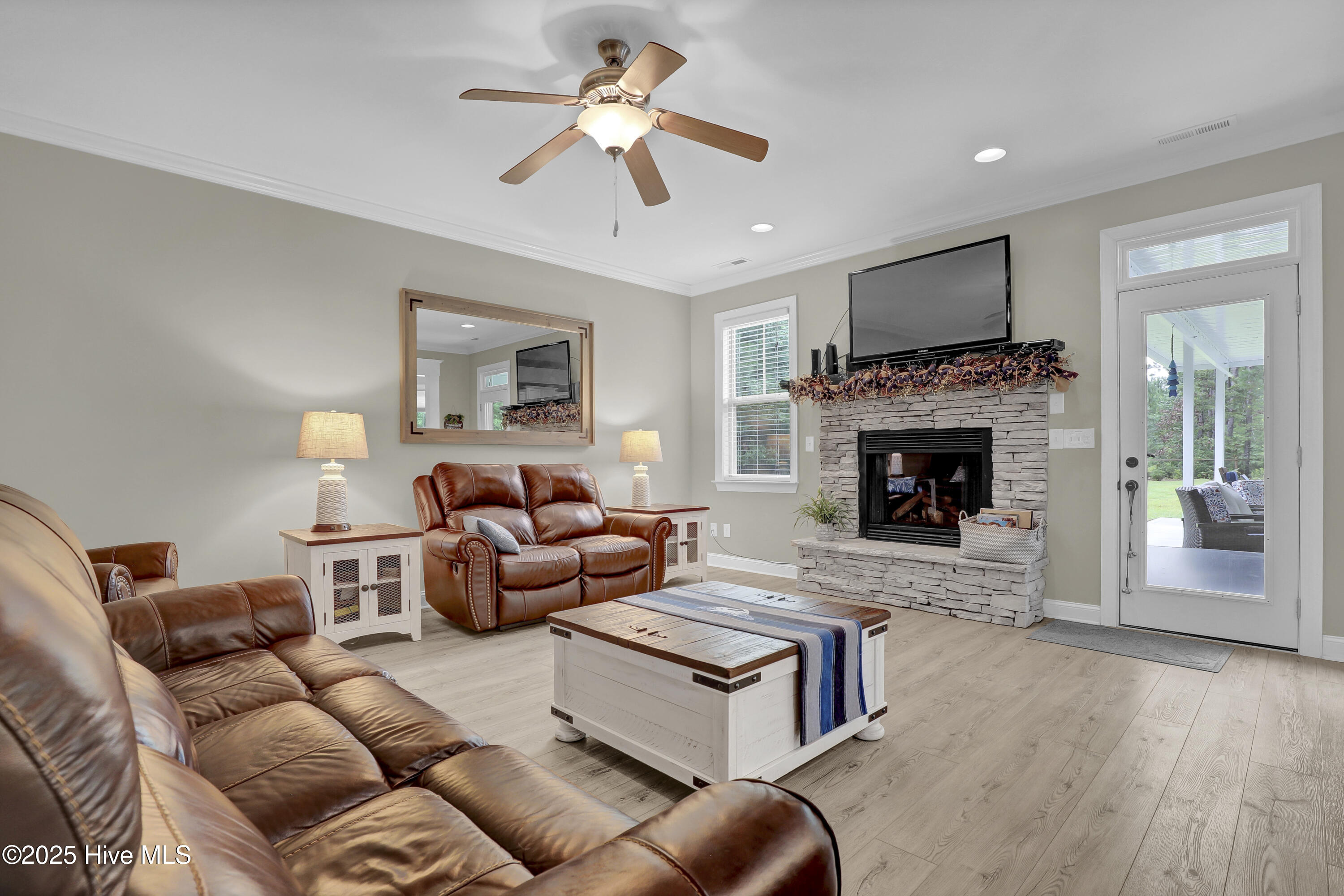 606 Gena Vee Court Property Photo 14