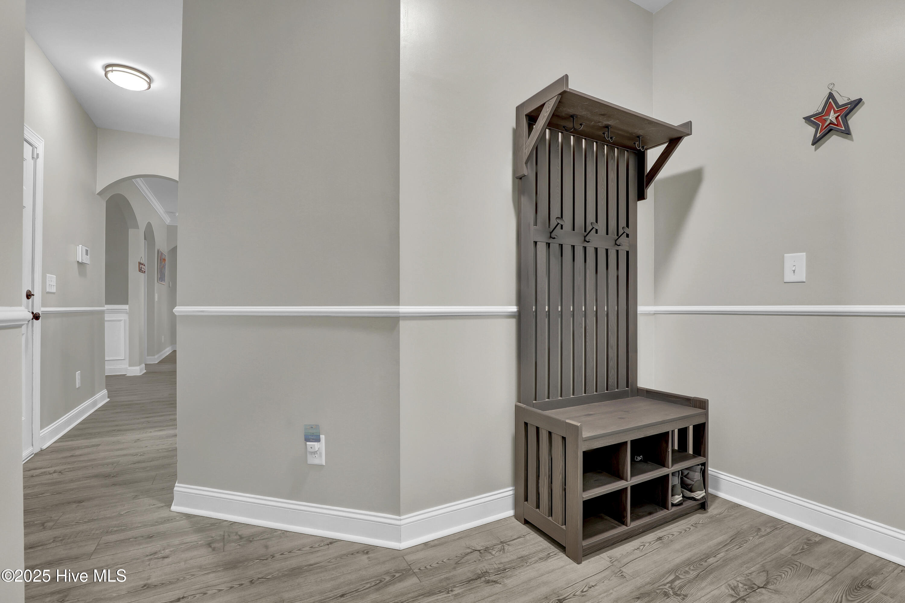 606 Gena Vee Court Property Photo 28