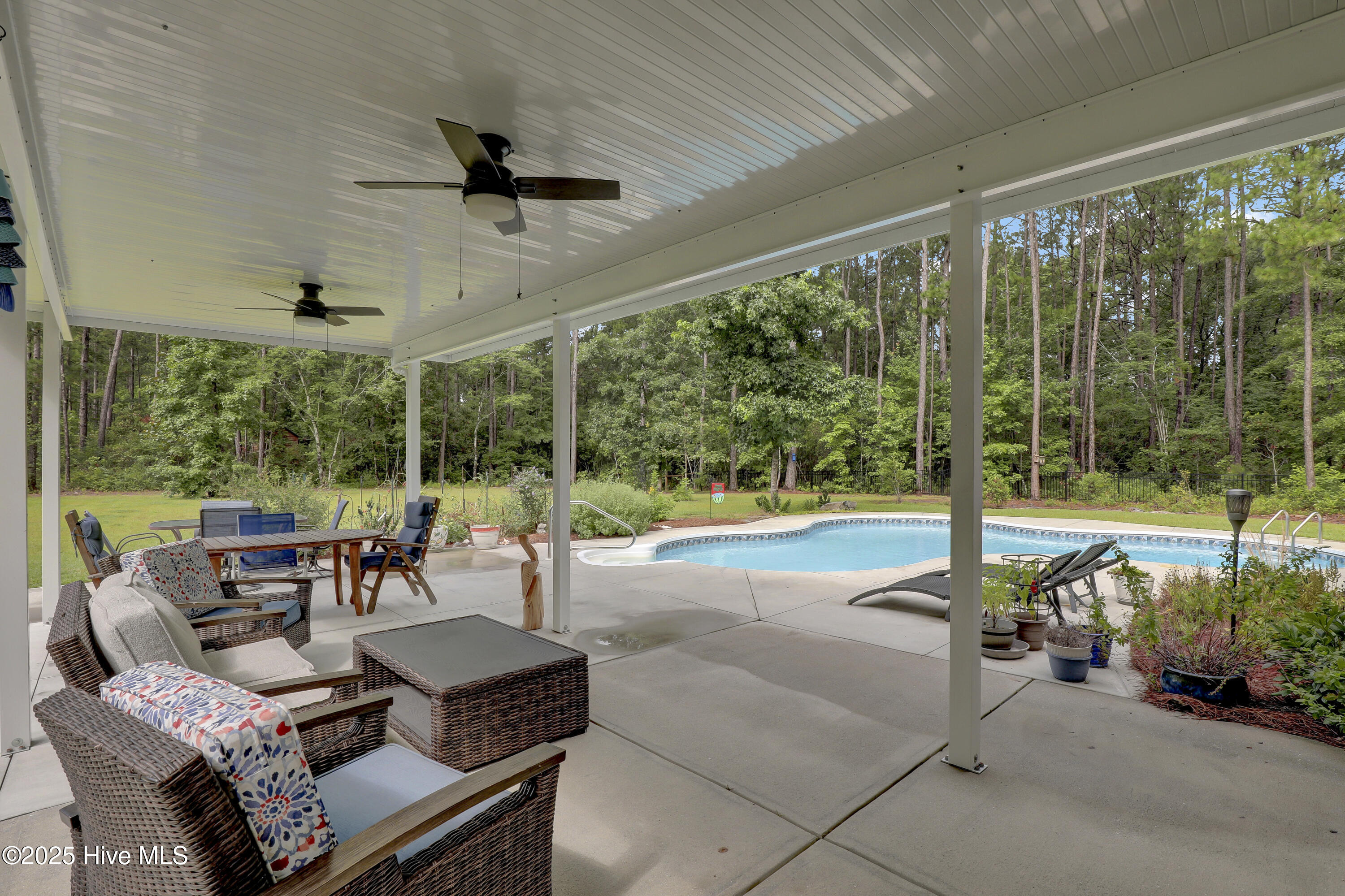 606 Gena Vee Court Property Photo 43