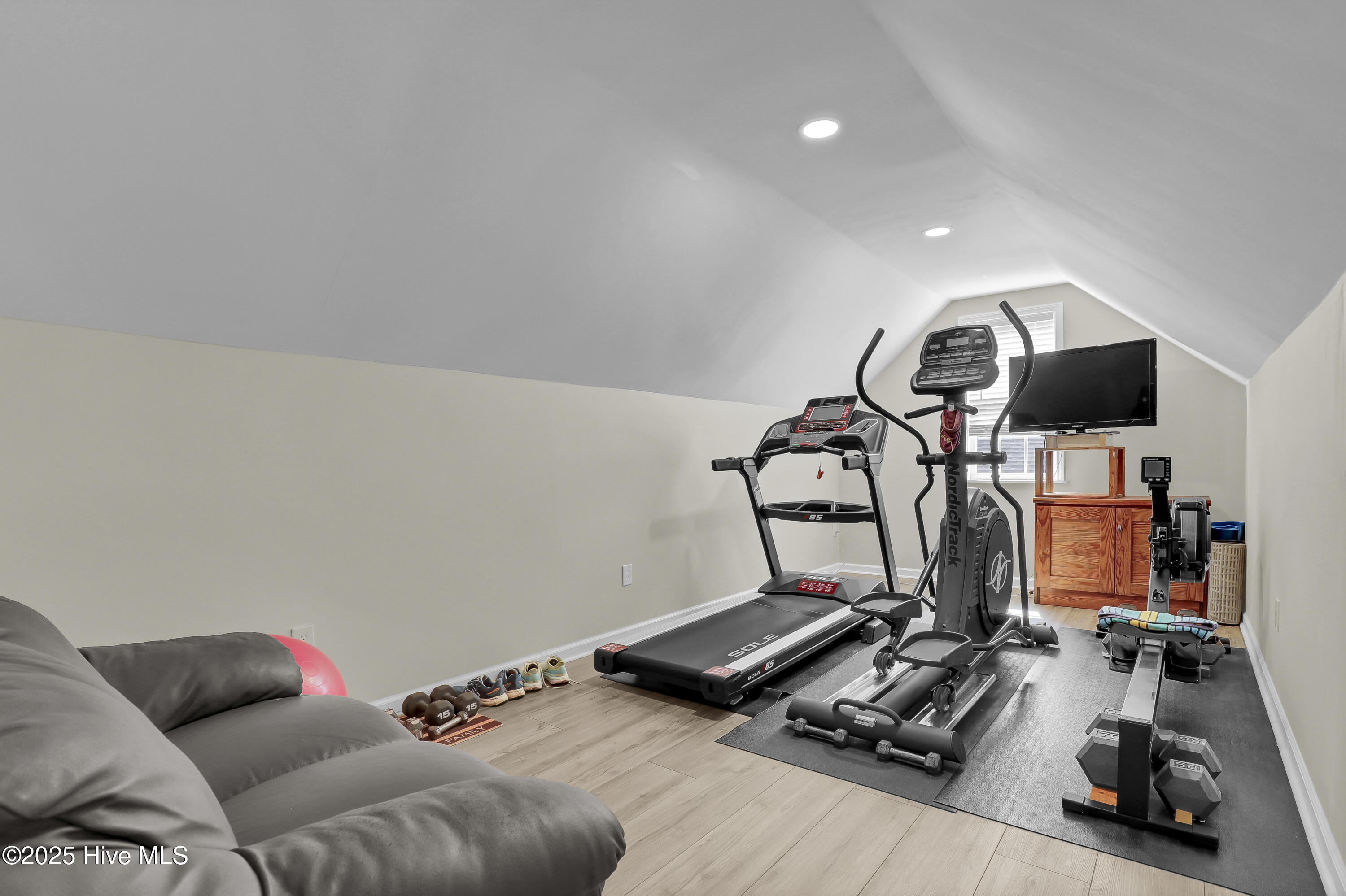 606 Gena Vee Court Property Photo 49