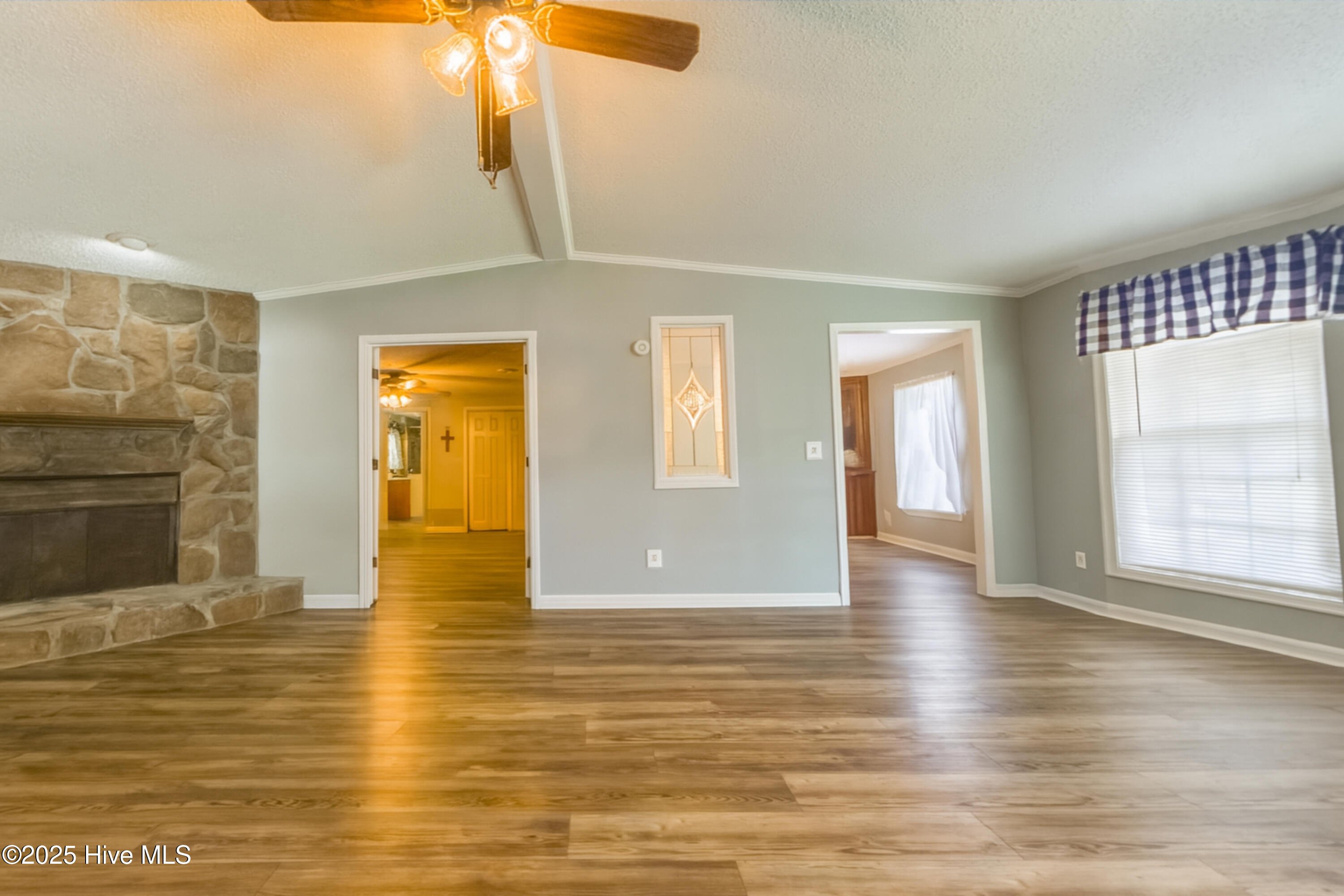 1212 S Creek Road Property Photo 15