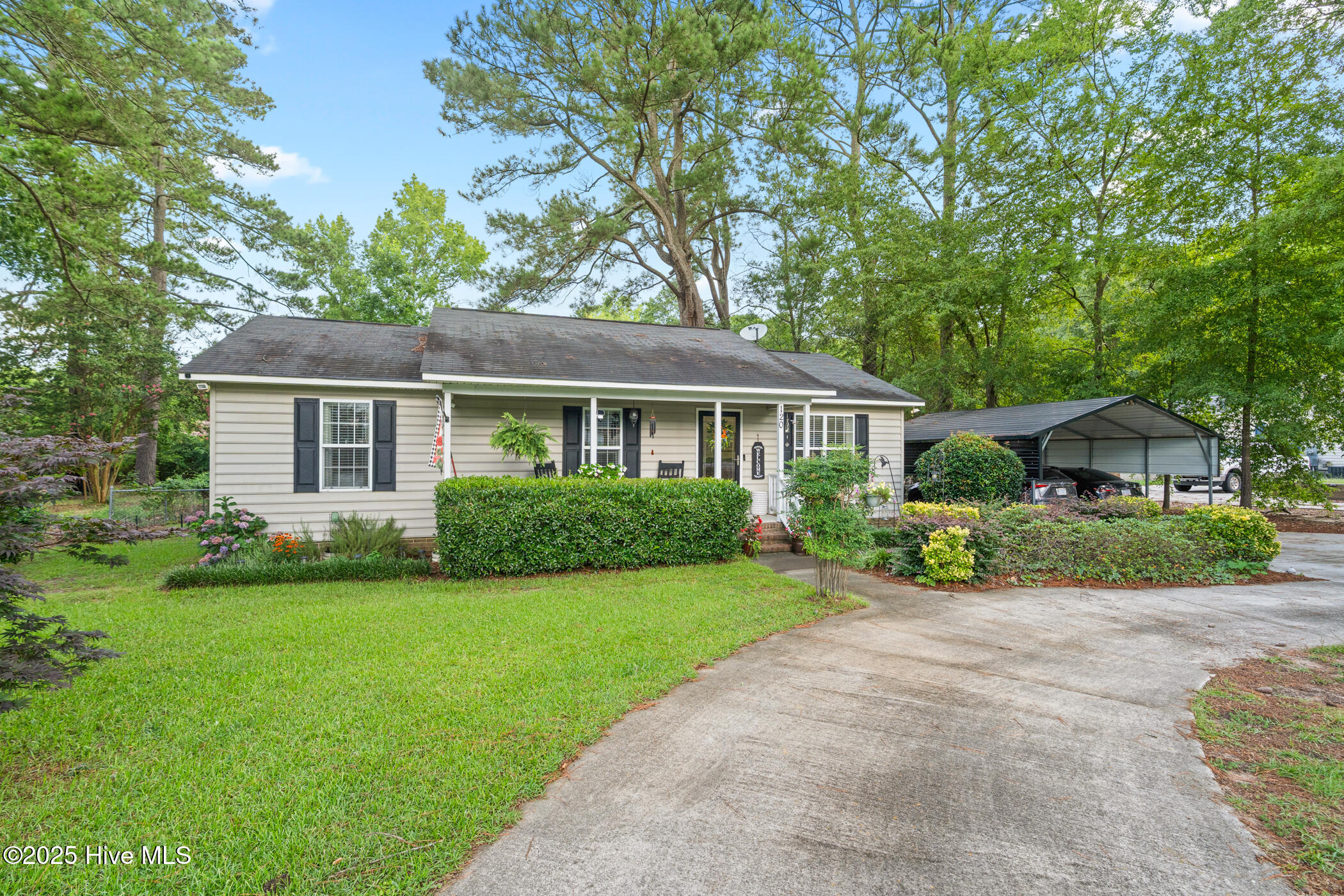 120 Parker Street Property Photo 1