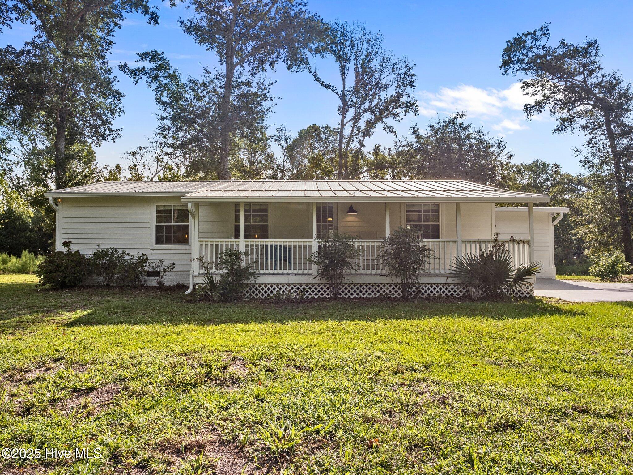 2301 Sloop Point Loop Road Property Photo 1