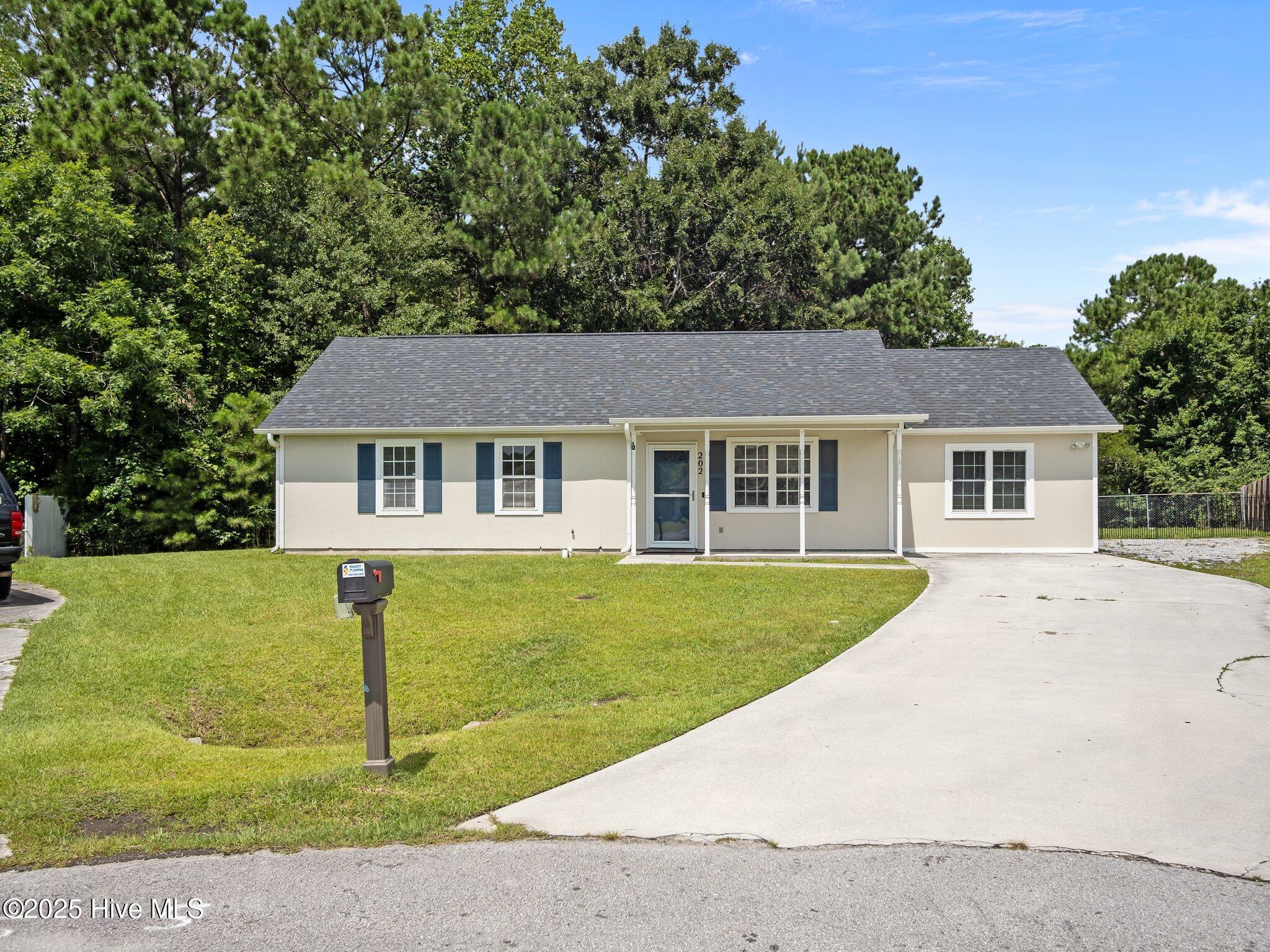 202 Gray Fox Property Photo 1