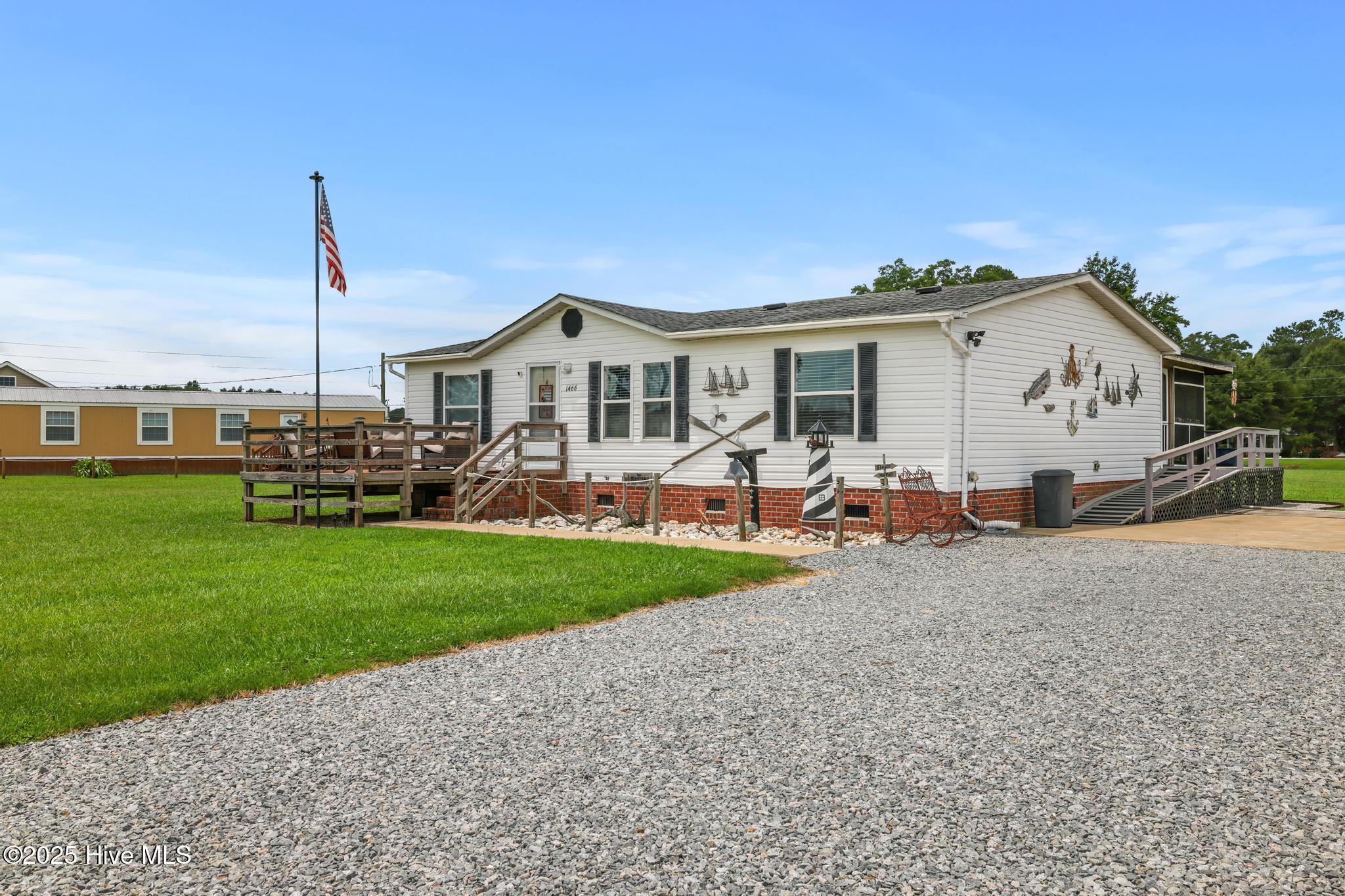 1466 Us 13 Property Photo 1