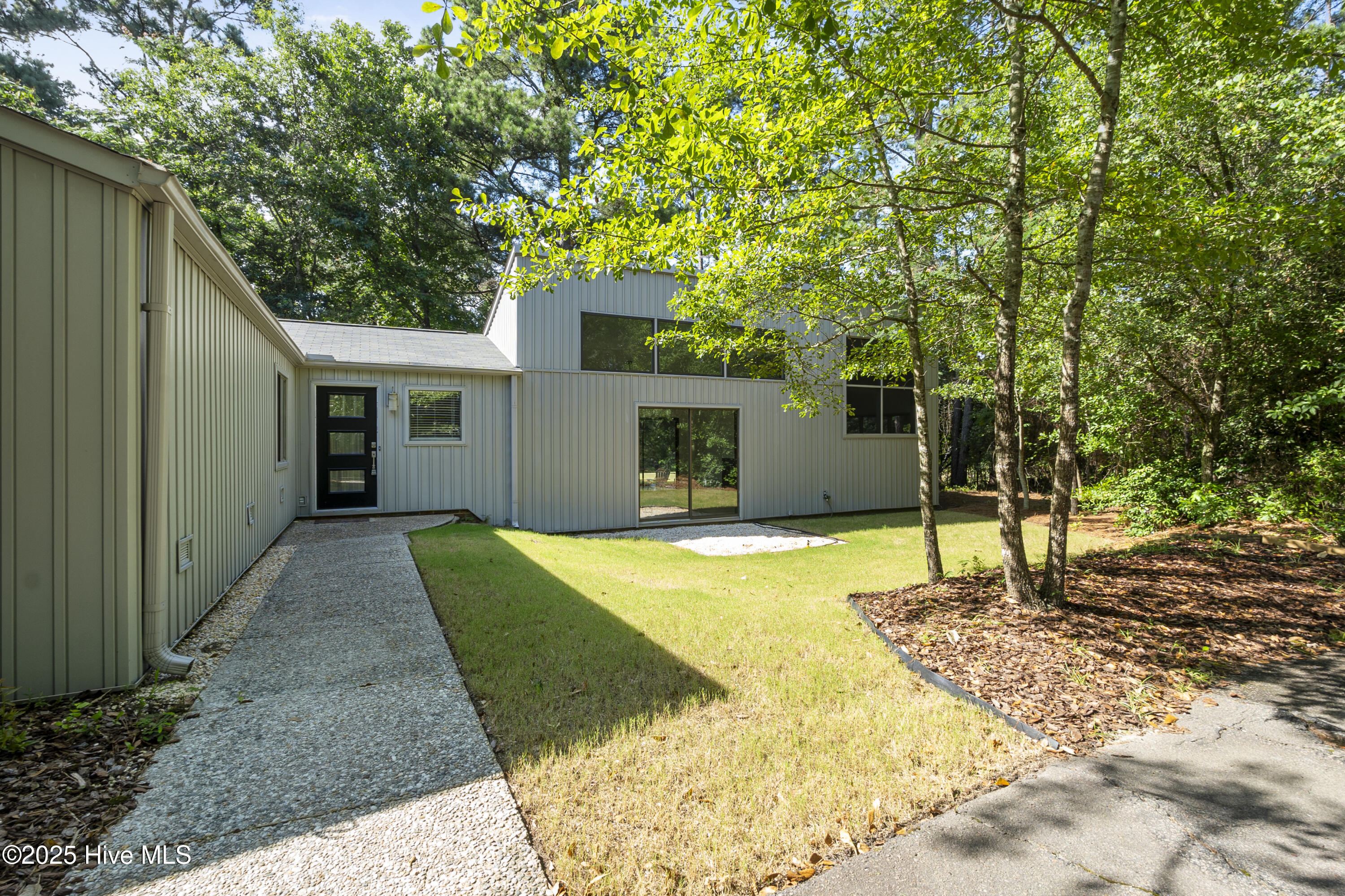 916 Rays Bridge Road Property Photo 1