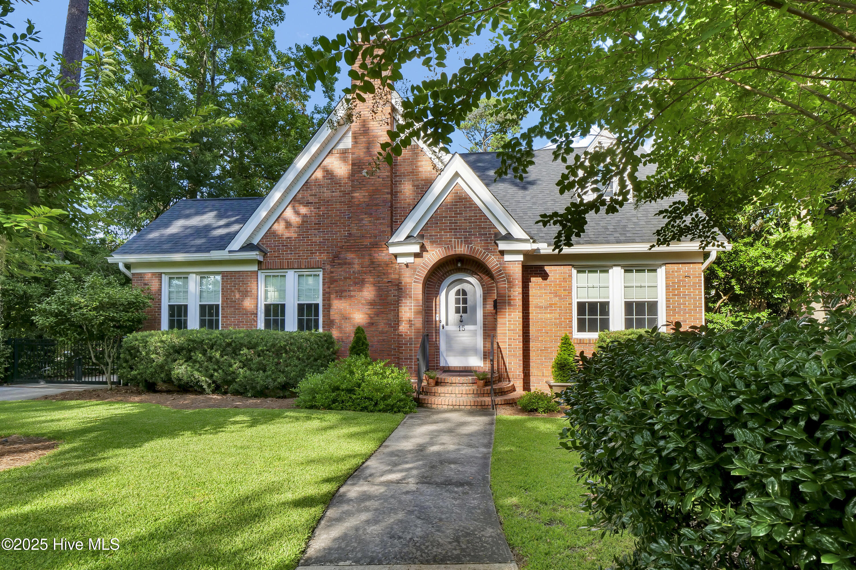 15 Forest Hills Drive Property Photo 1
