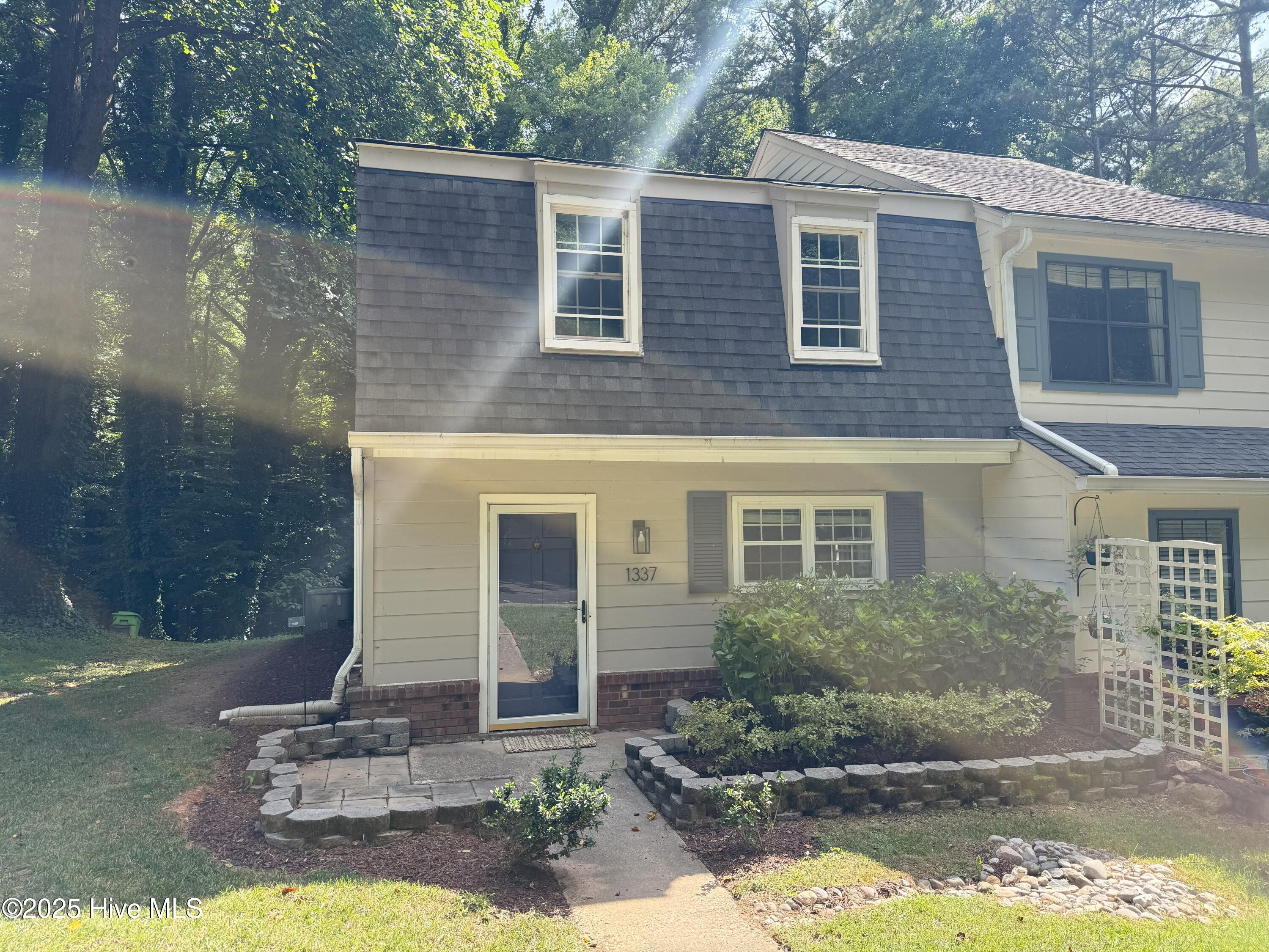 1337 Springlawn Court Property Photo 1
