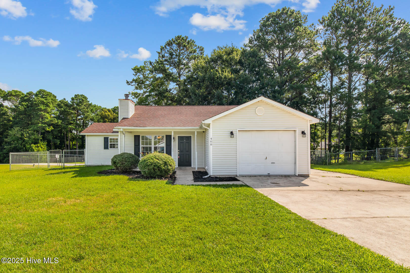 408 Bluegrass Circle Property Photo 1