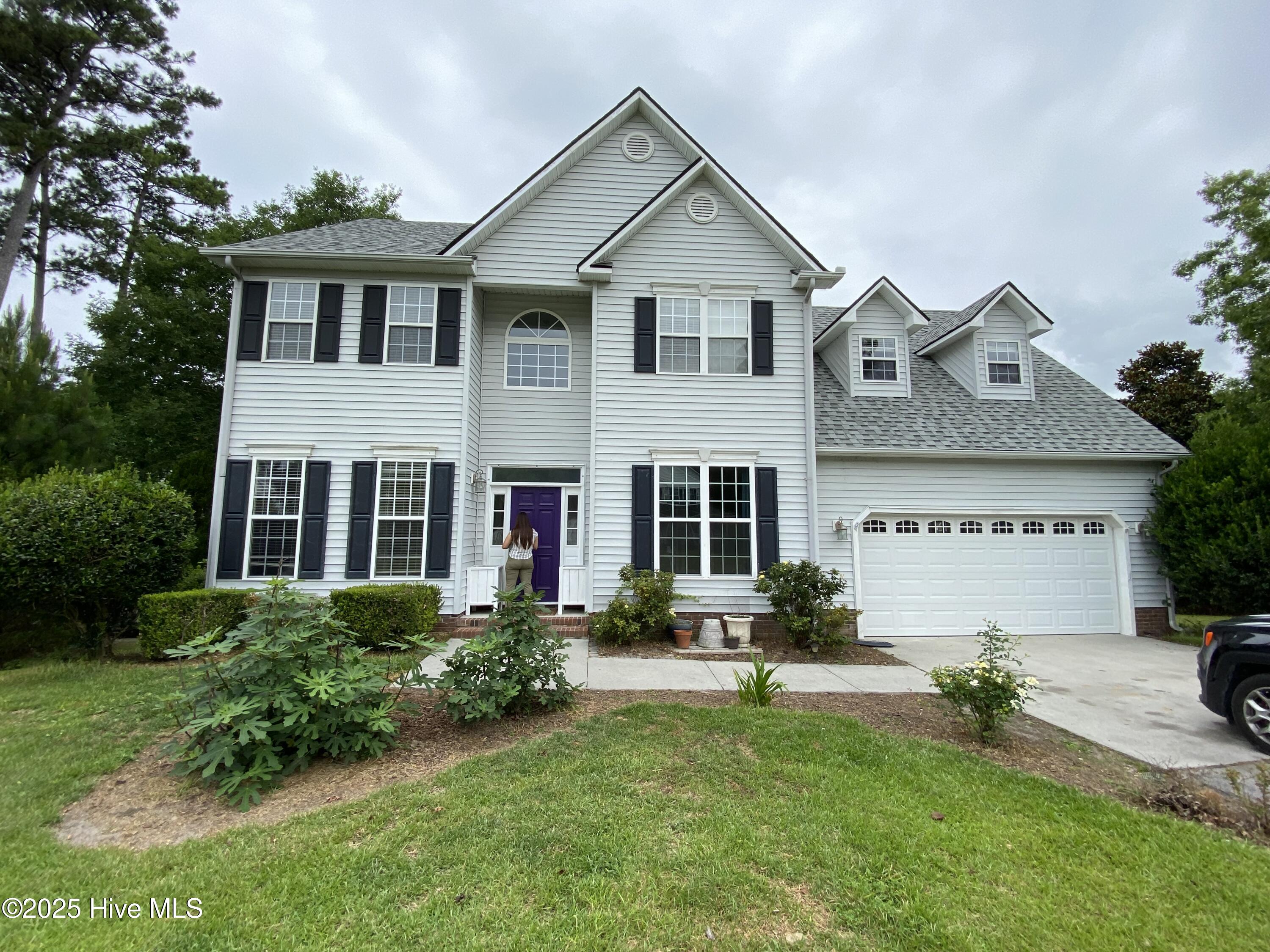 100518423 Property Photo 1