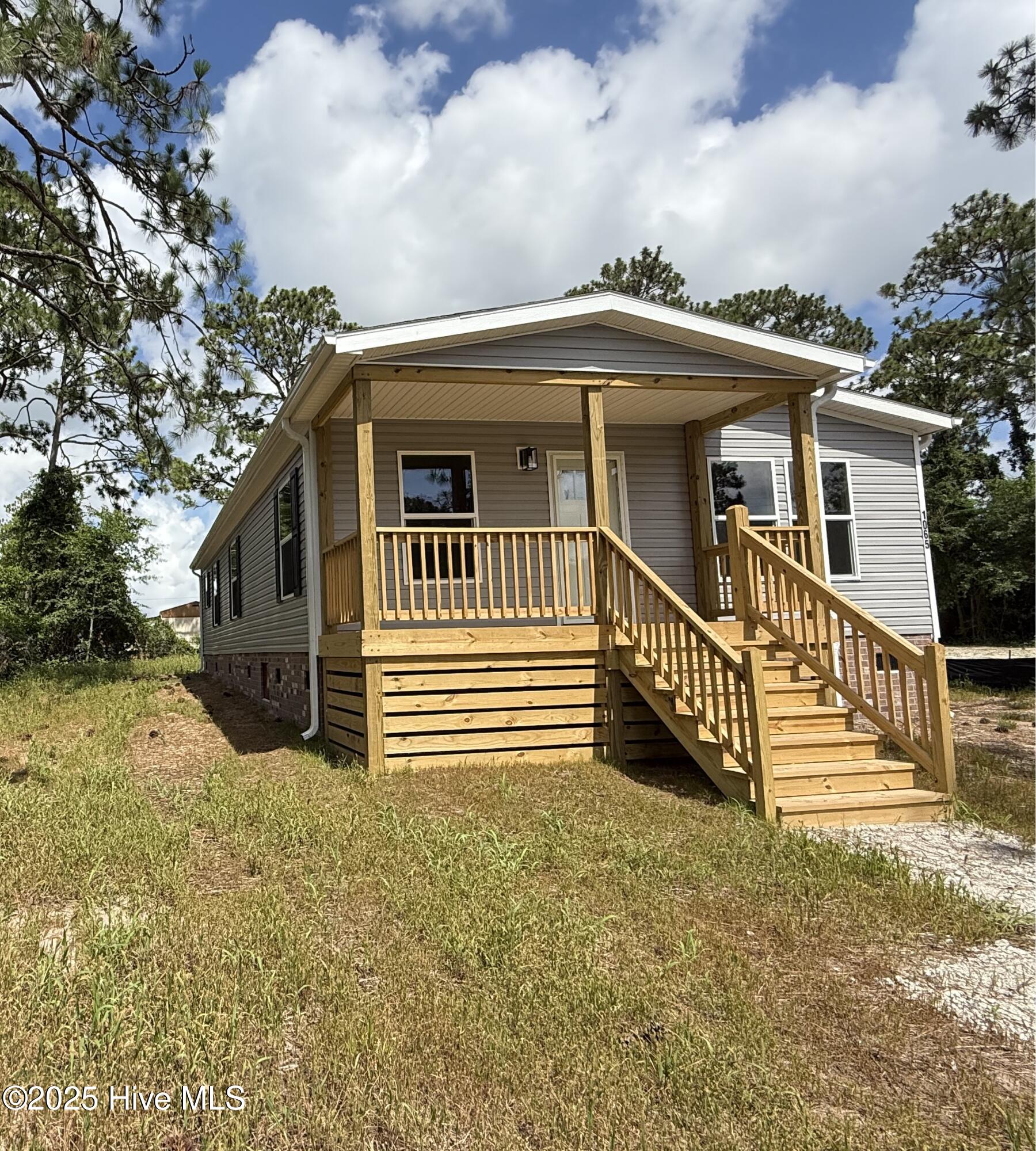 1065 Pinecrest Road Property Photo 1