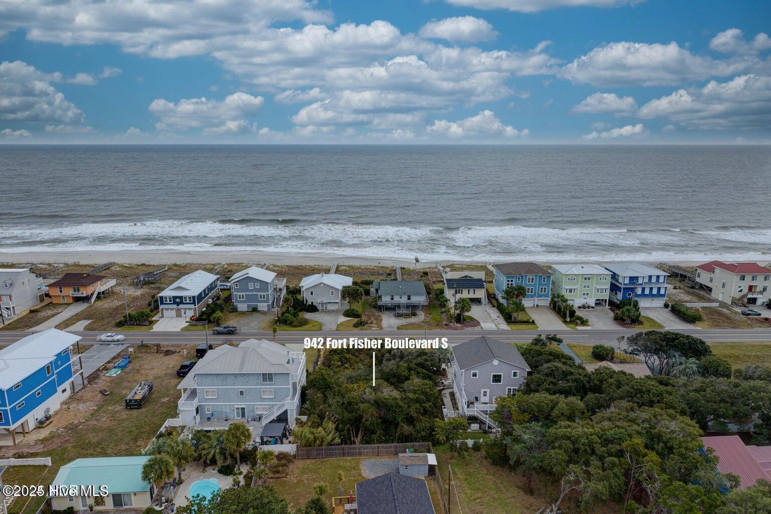 942 Fort Fisher Boulevard Property Photo 1