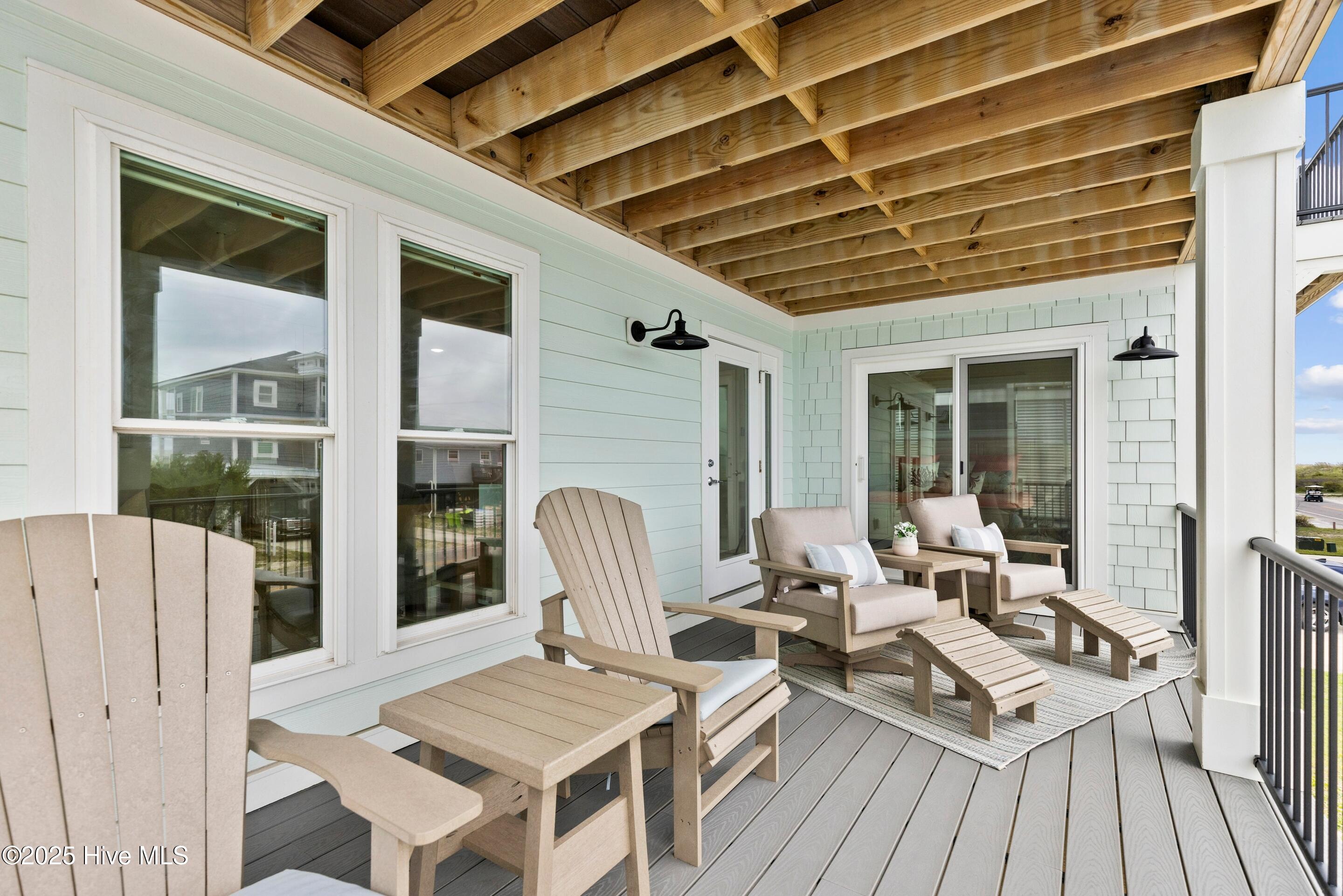 4920 E Beach Drive Property Photo 25