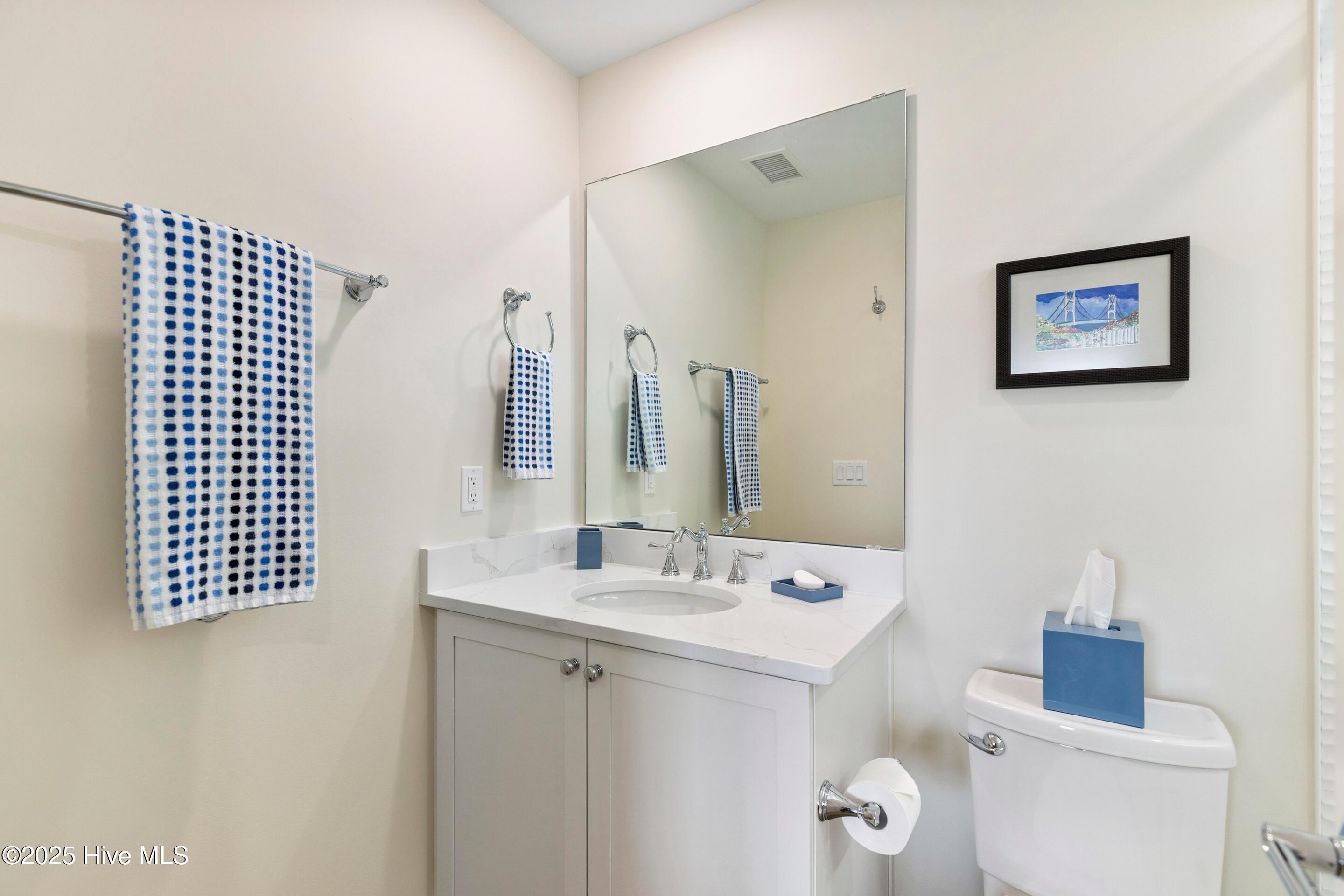 4920 E Beach Drive Property Photo 35