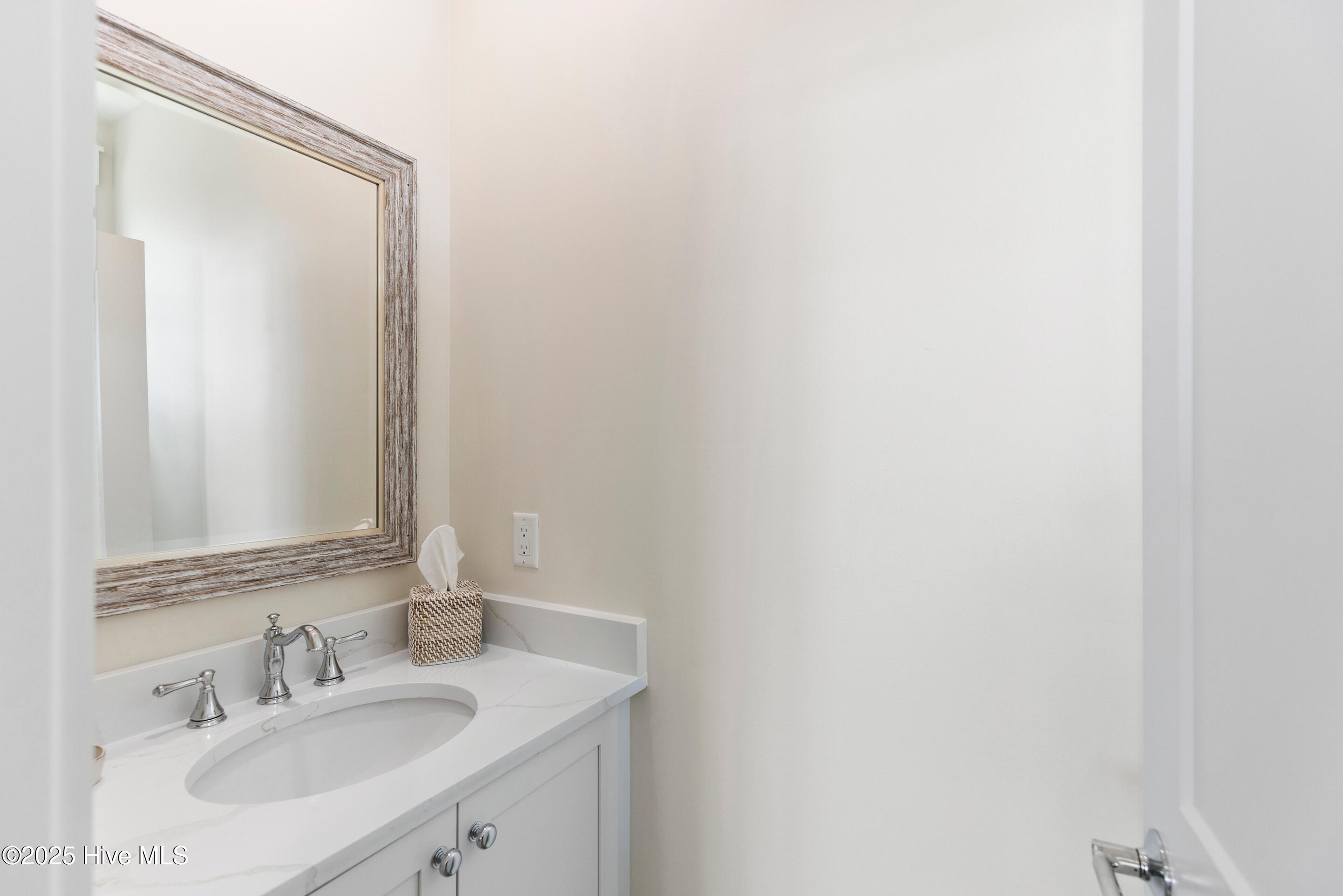 4920 E Beach Drive Property Photo 67