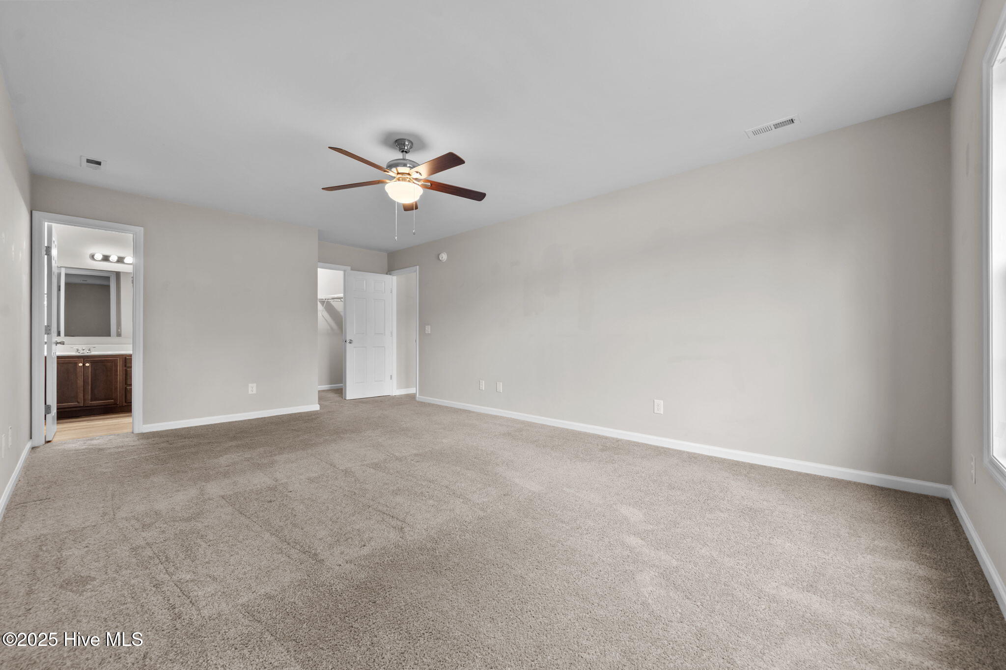 525 Cherry Blossom Lane Property Photo 9