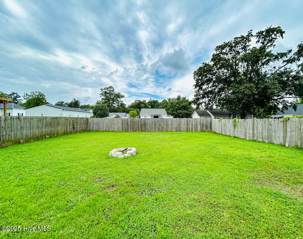 105 Trenton Street Property Photo 27