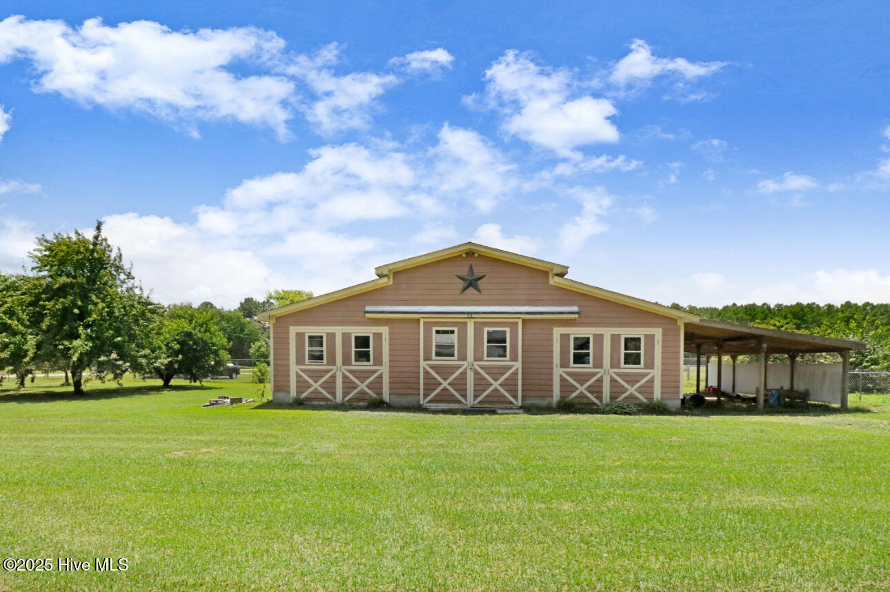 9222 Midway Road Property Photo 6