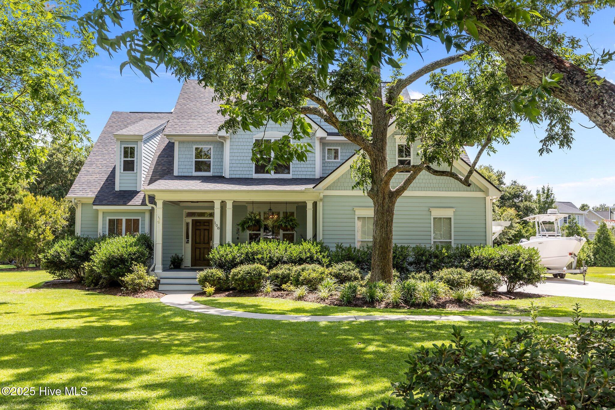 108 E Colonnade Drive Property Image