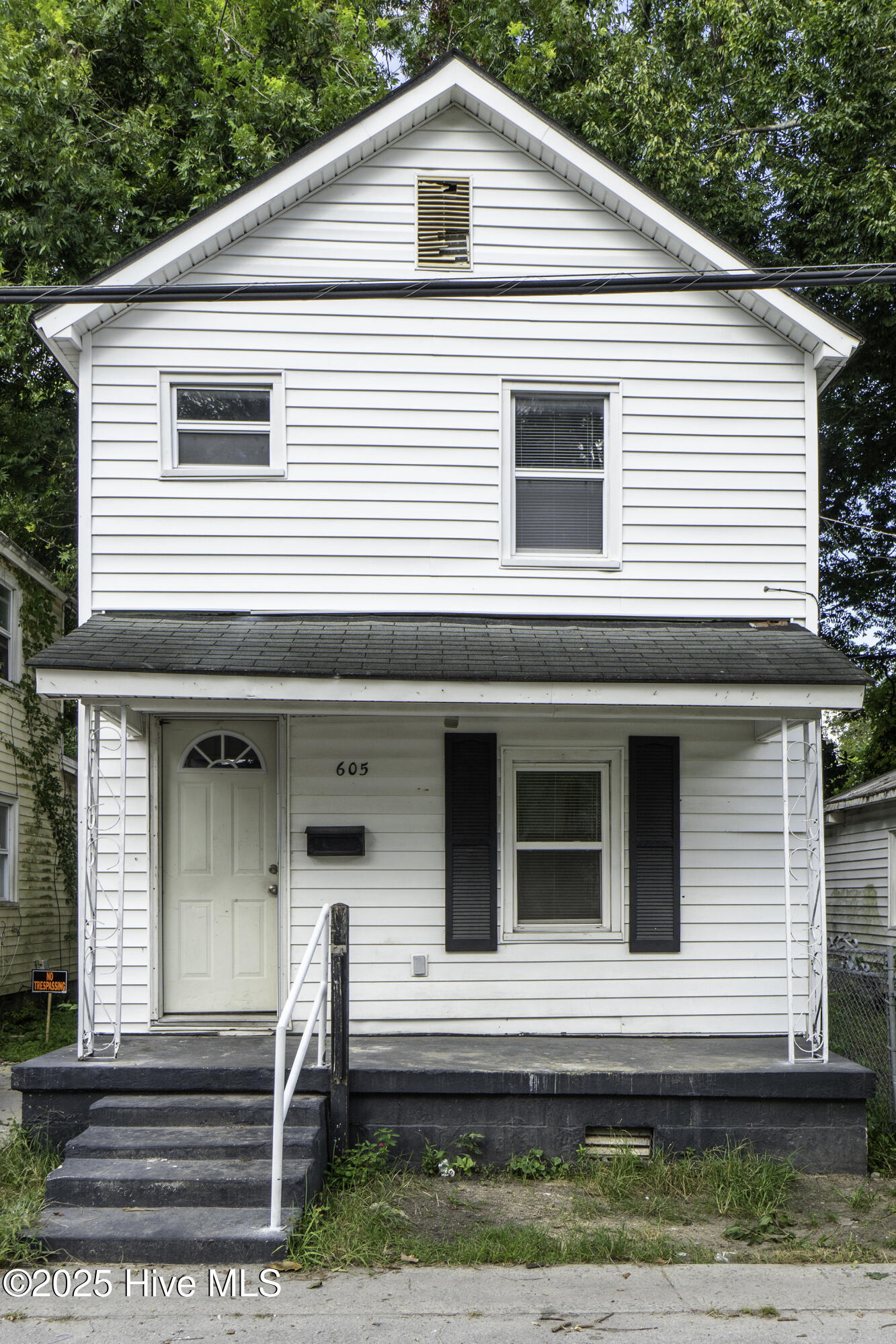 605 1st Avenue Property Photo 1