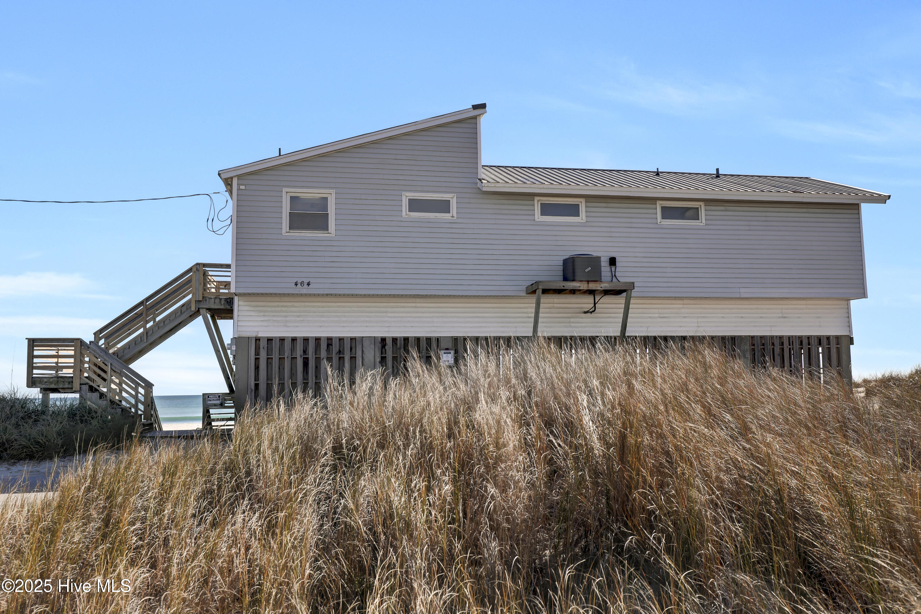 464 Topsail Road Property Photo 1