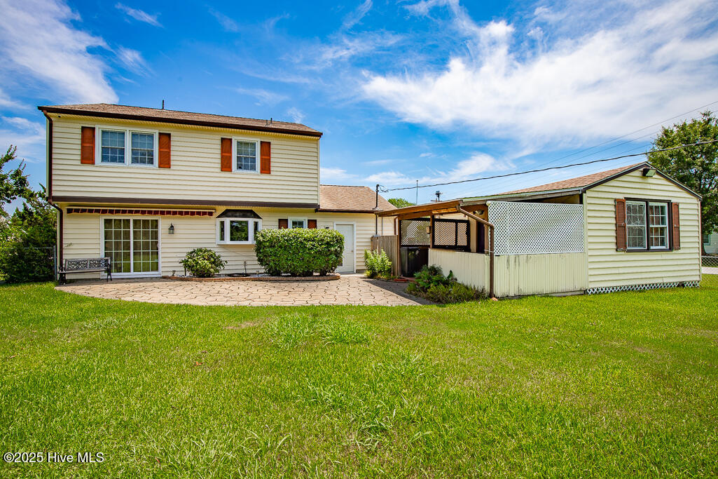 301 Murdoch Road Property Photo 2