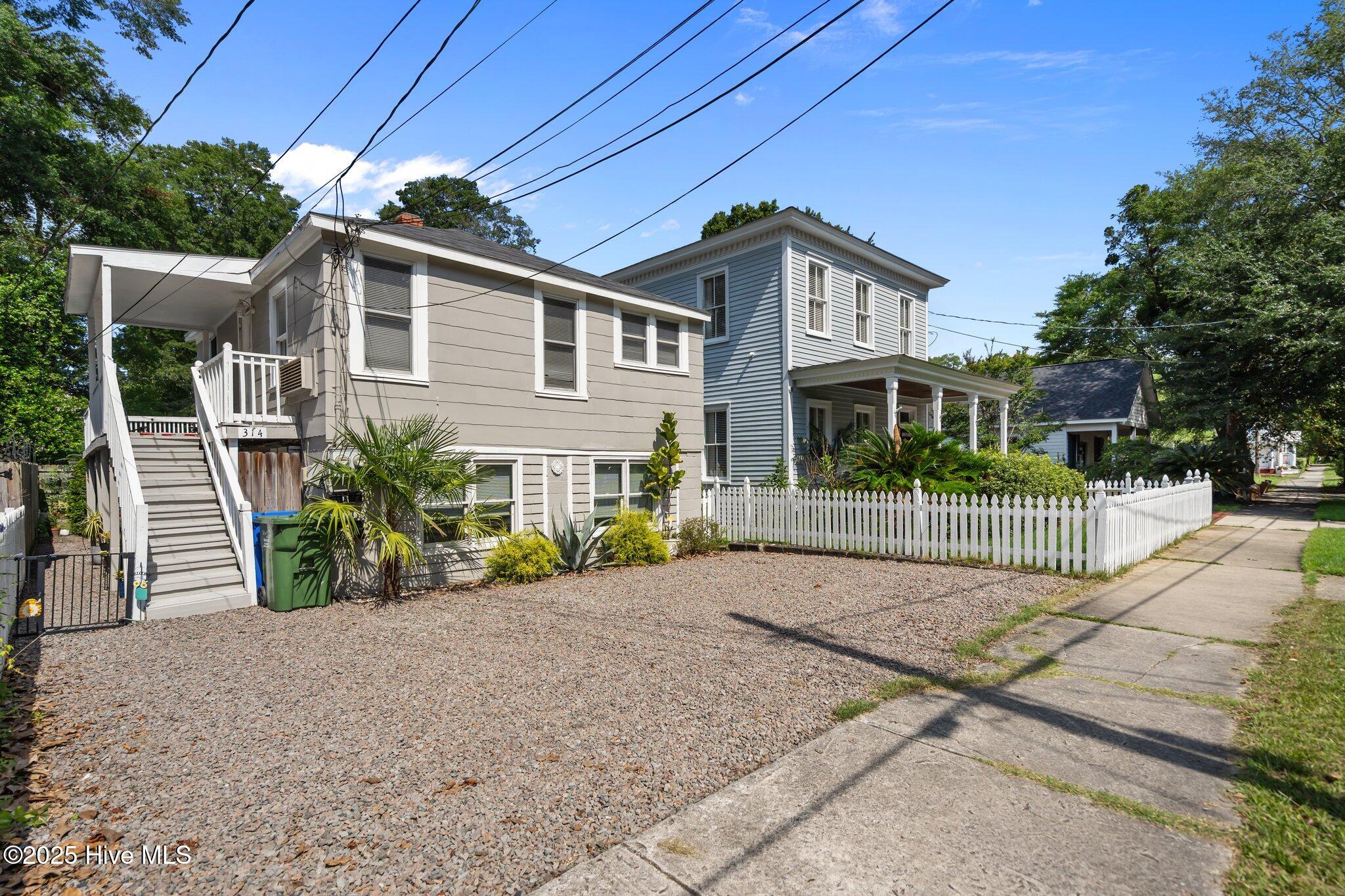 314 S 6th Street Property Photo 2