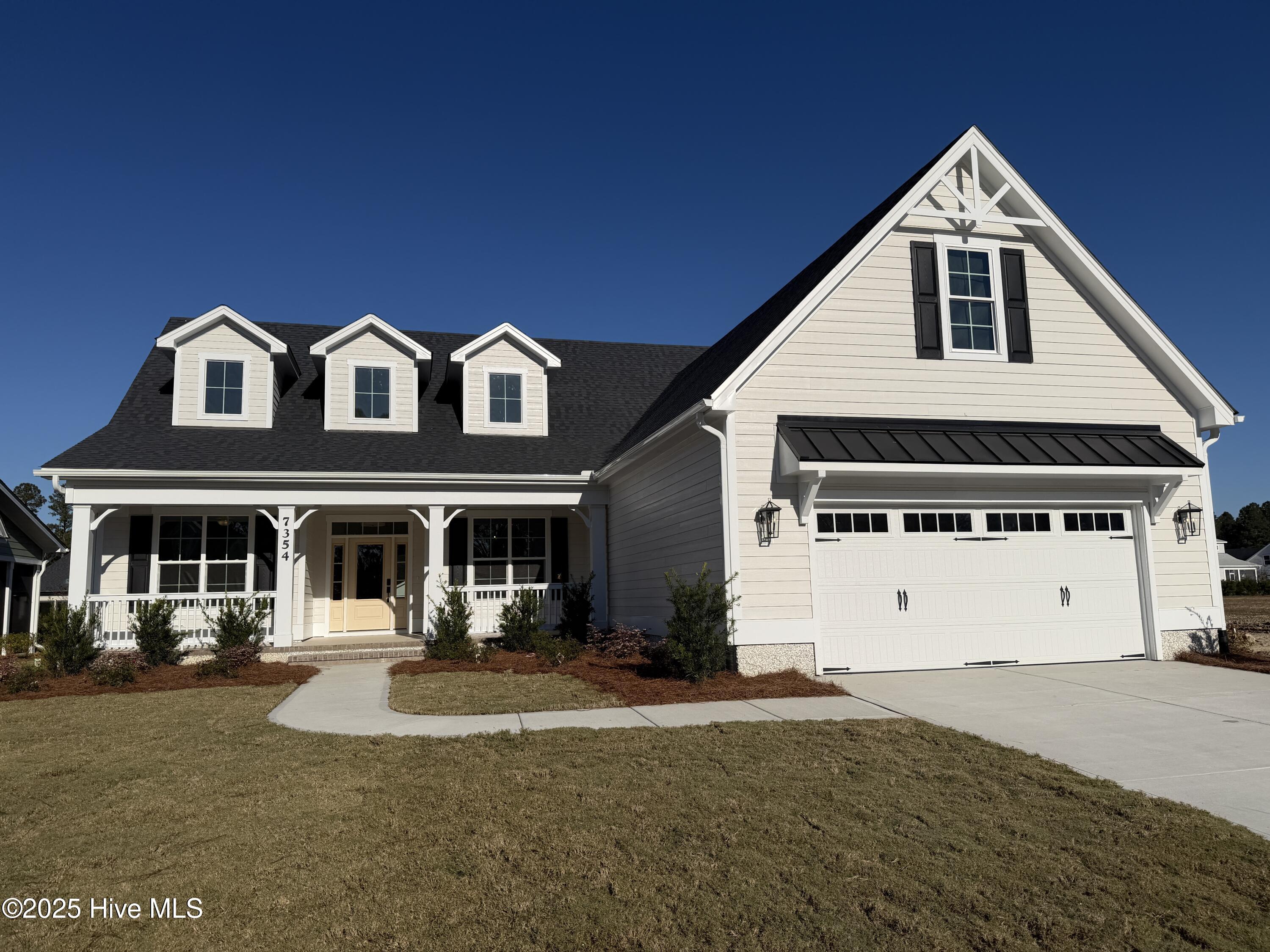 7354 Foxbriar Drive Property Photo 3