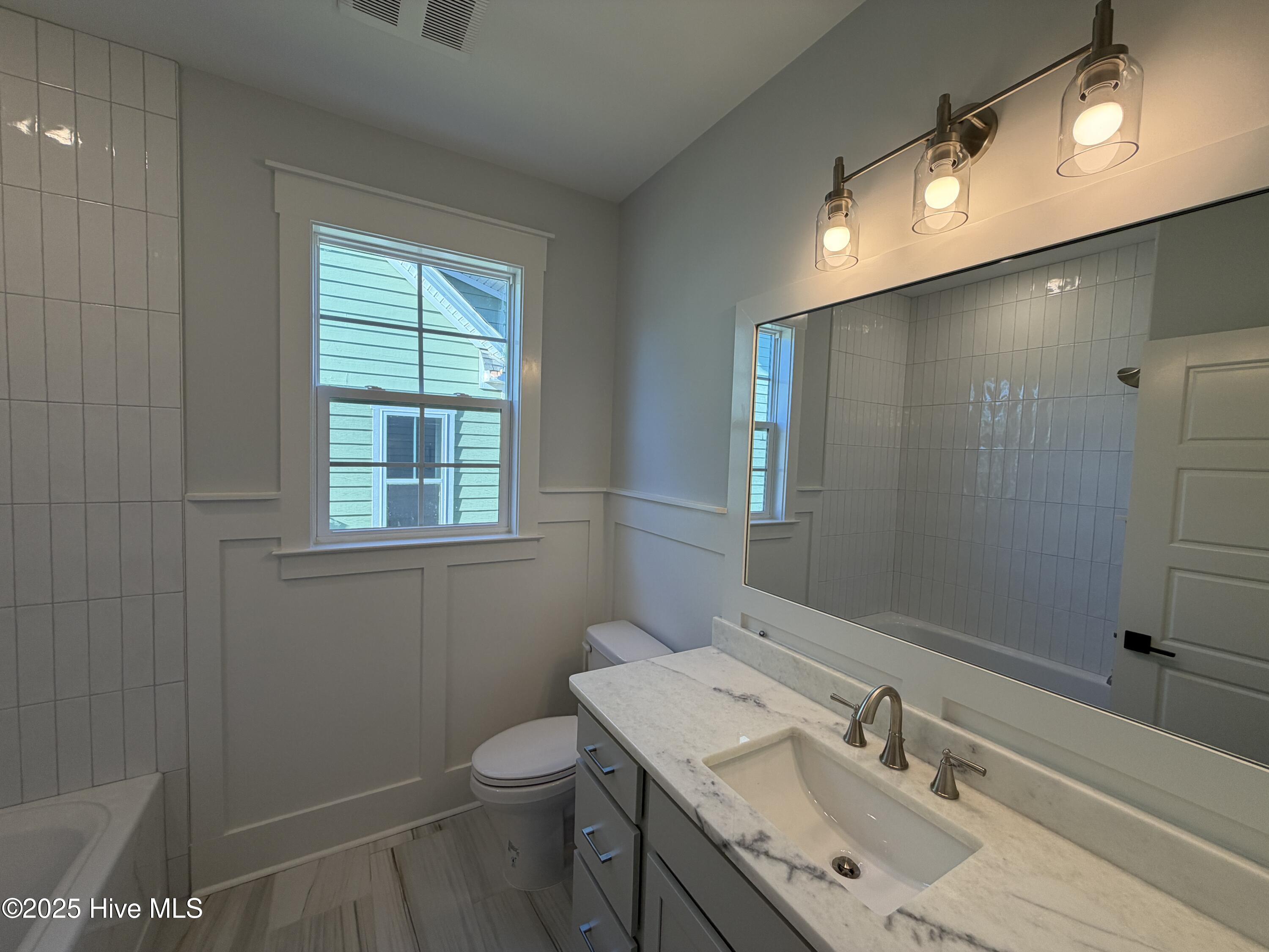 7354 Foxbriar Drive Property Photo 11