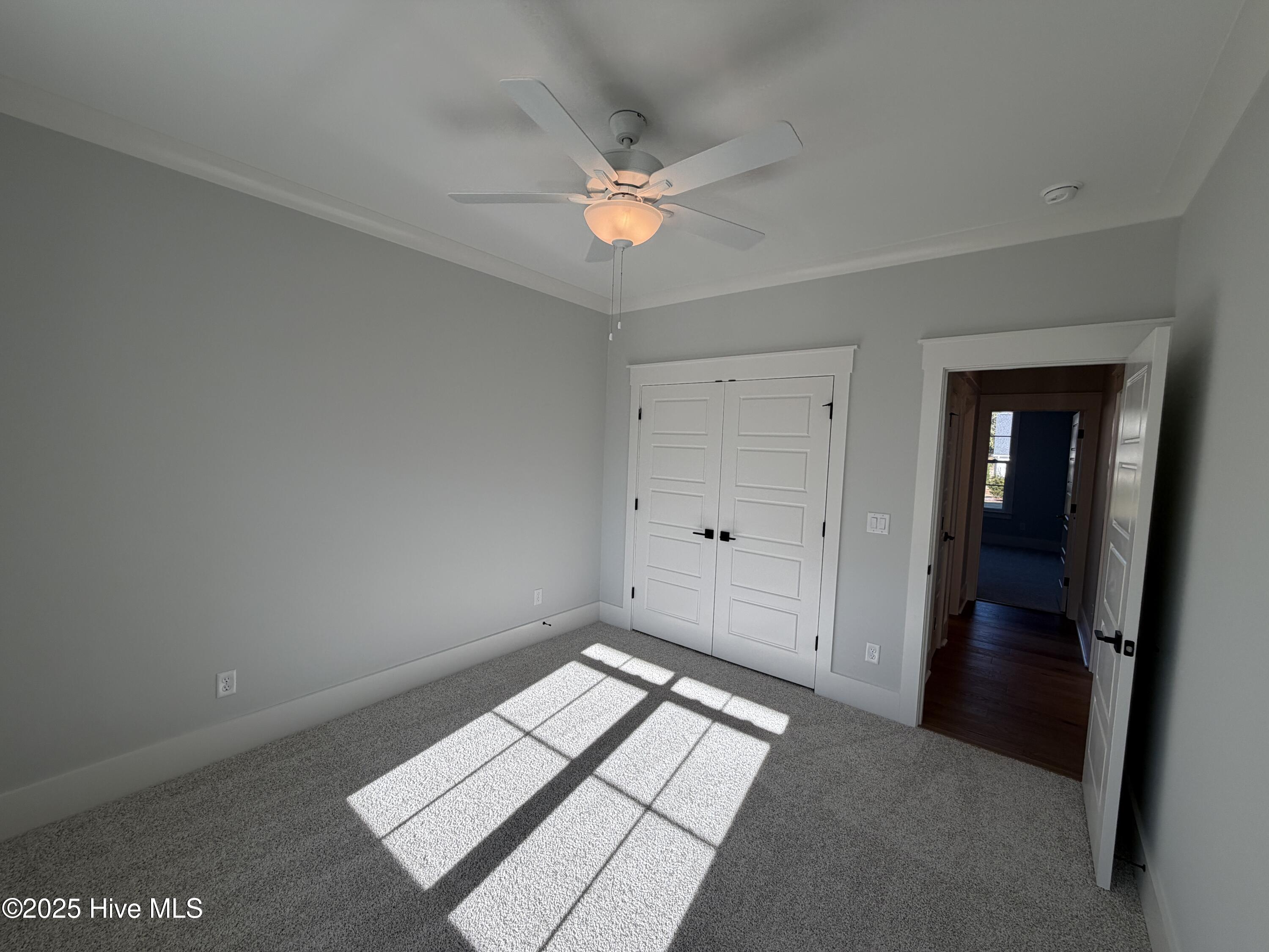 7354 Foxbriar Drive Property Photo 14