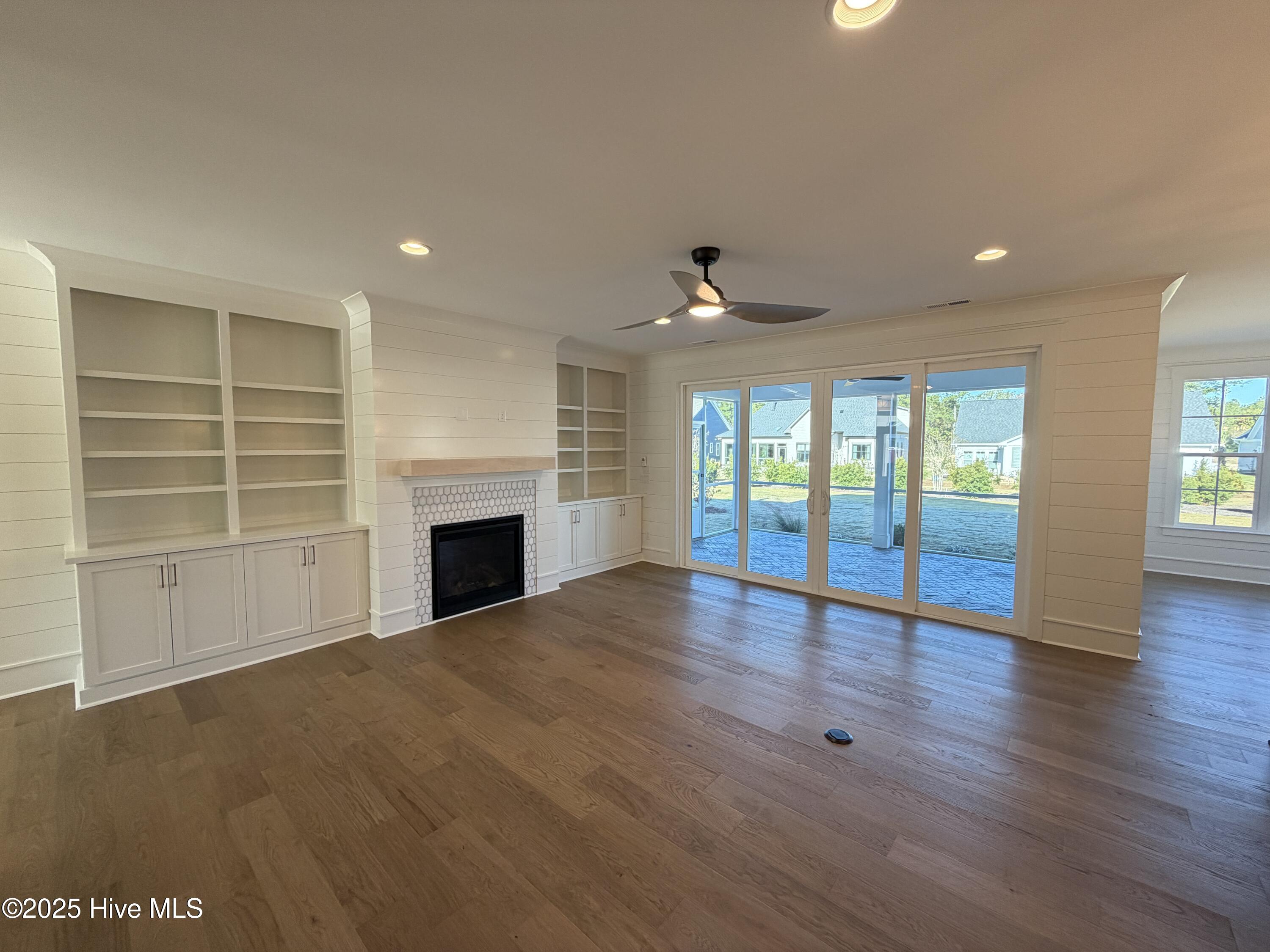 7354 Foxbriar Drive Property Photo 19