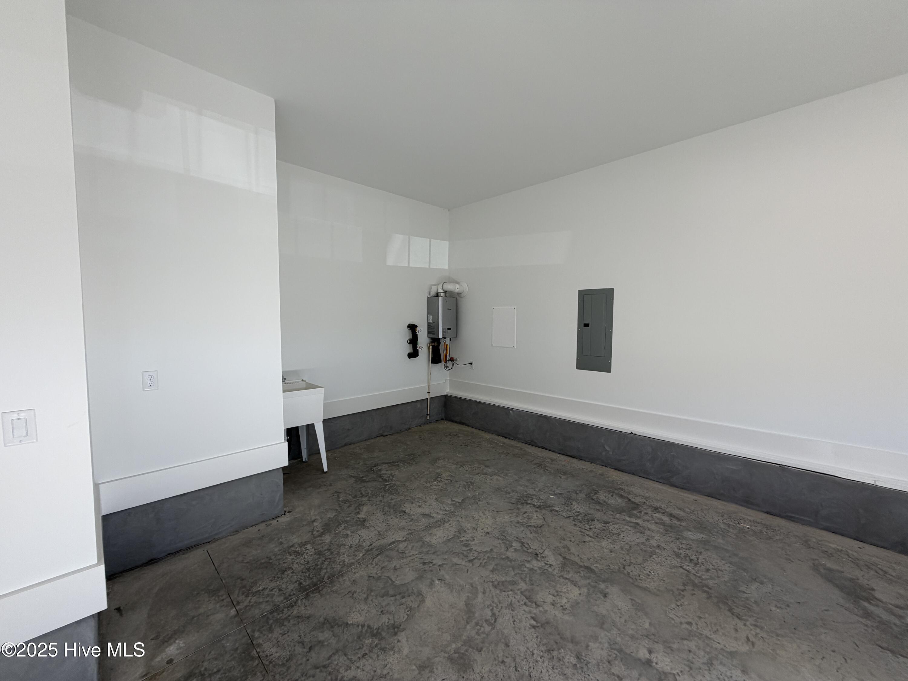 7354 Foxbriar Drive Property Photo 35