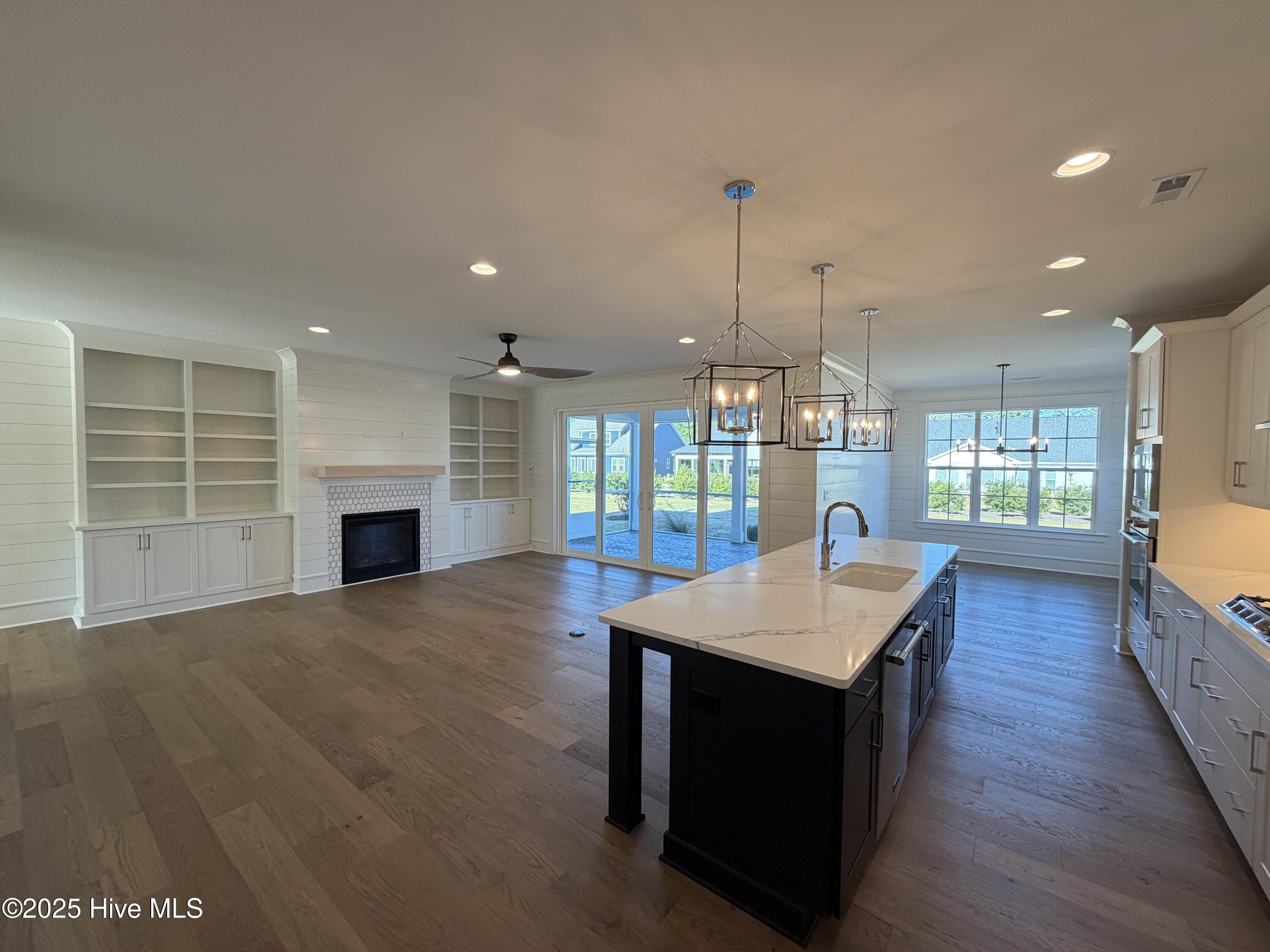 7354 Foxbriar Drive Property Photo 37