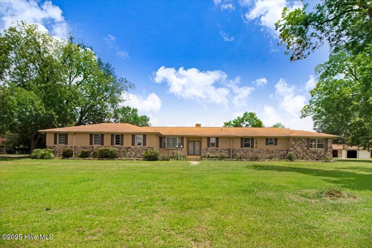 420 Waters Circle
