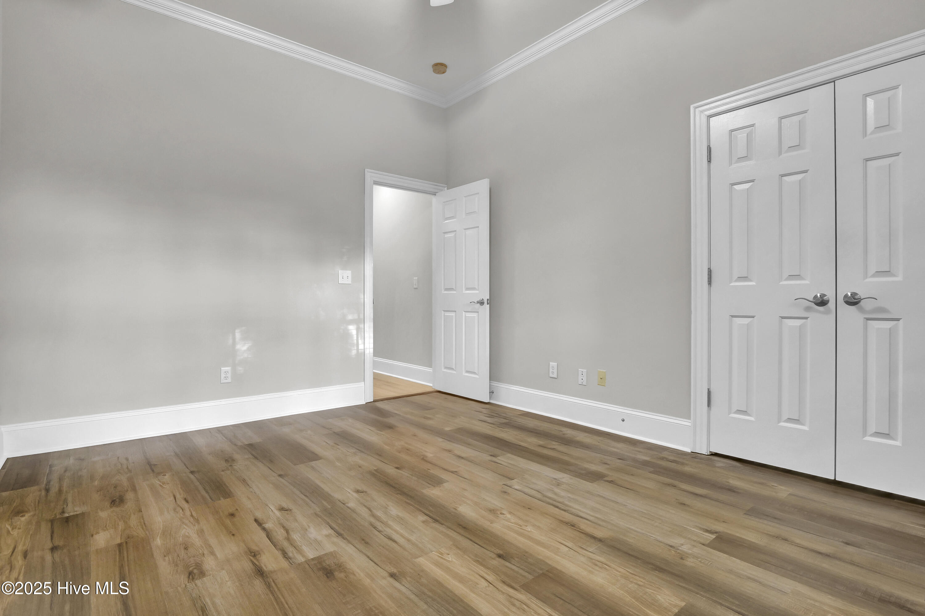 8707 Lowes Island Drive Property Photo 22