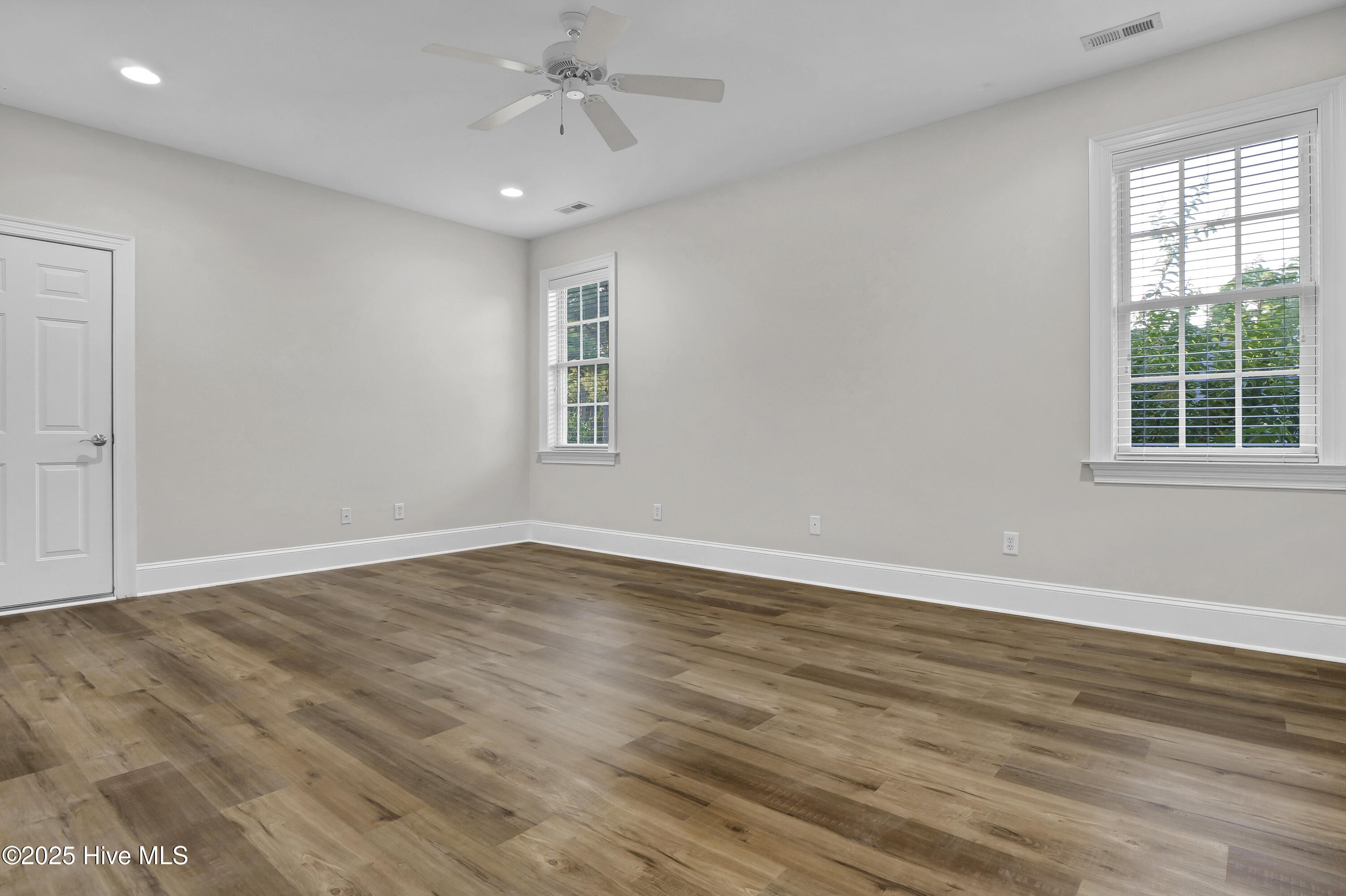 8707 Lowes Island Drive Property Photo 39
