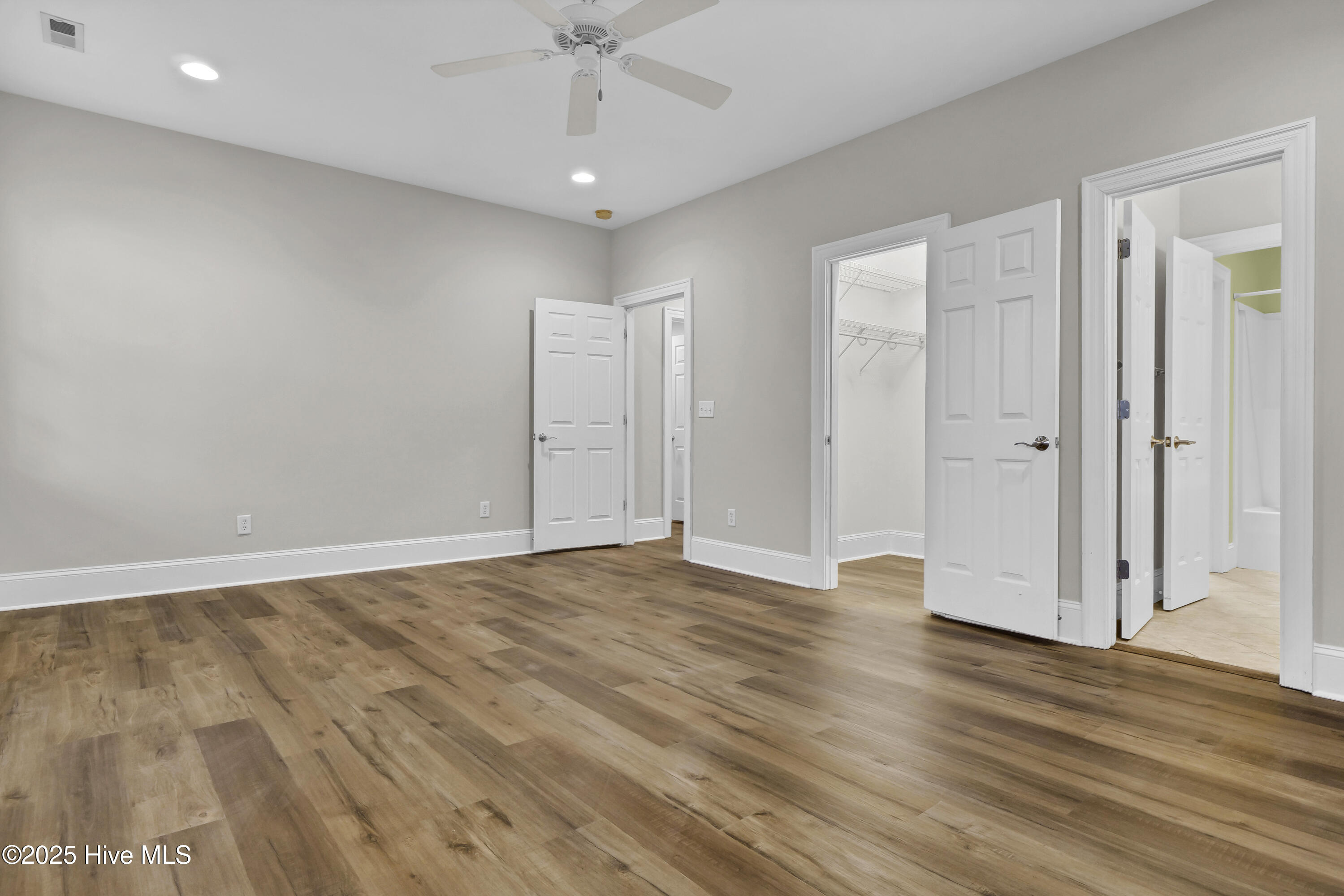 8707 Lowes Island Drive Property Photo 40