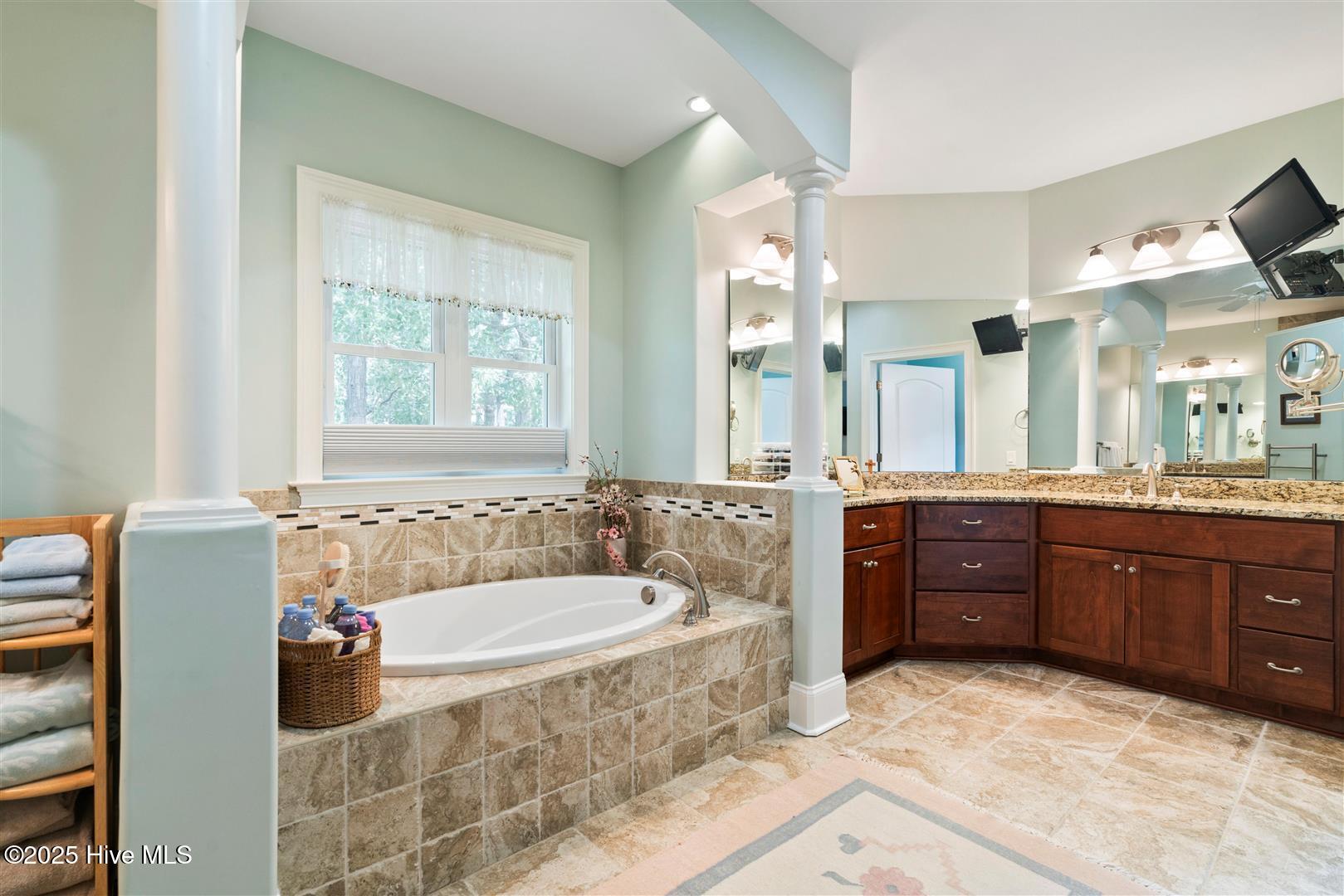4510 Fieldstone Circle Property Photo 43