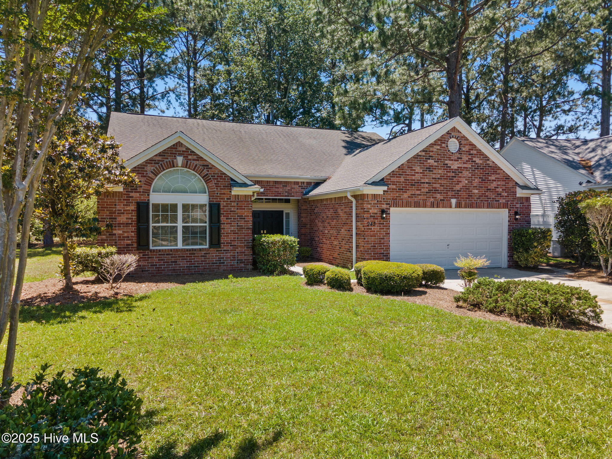 943 Sandpiper Bay Drive Property Photo 1