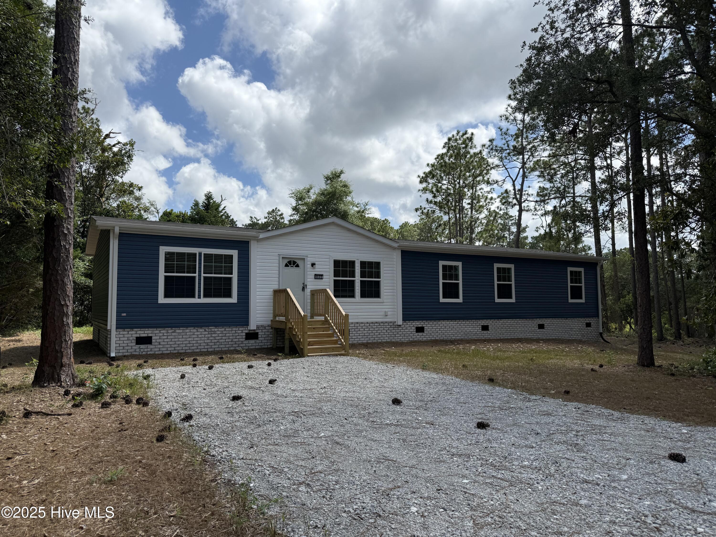 1172 Greenbay Road Property Photo 1